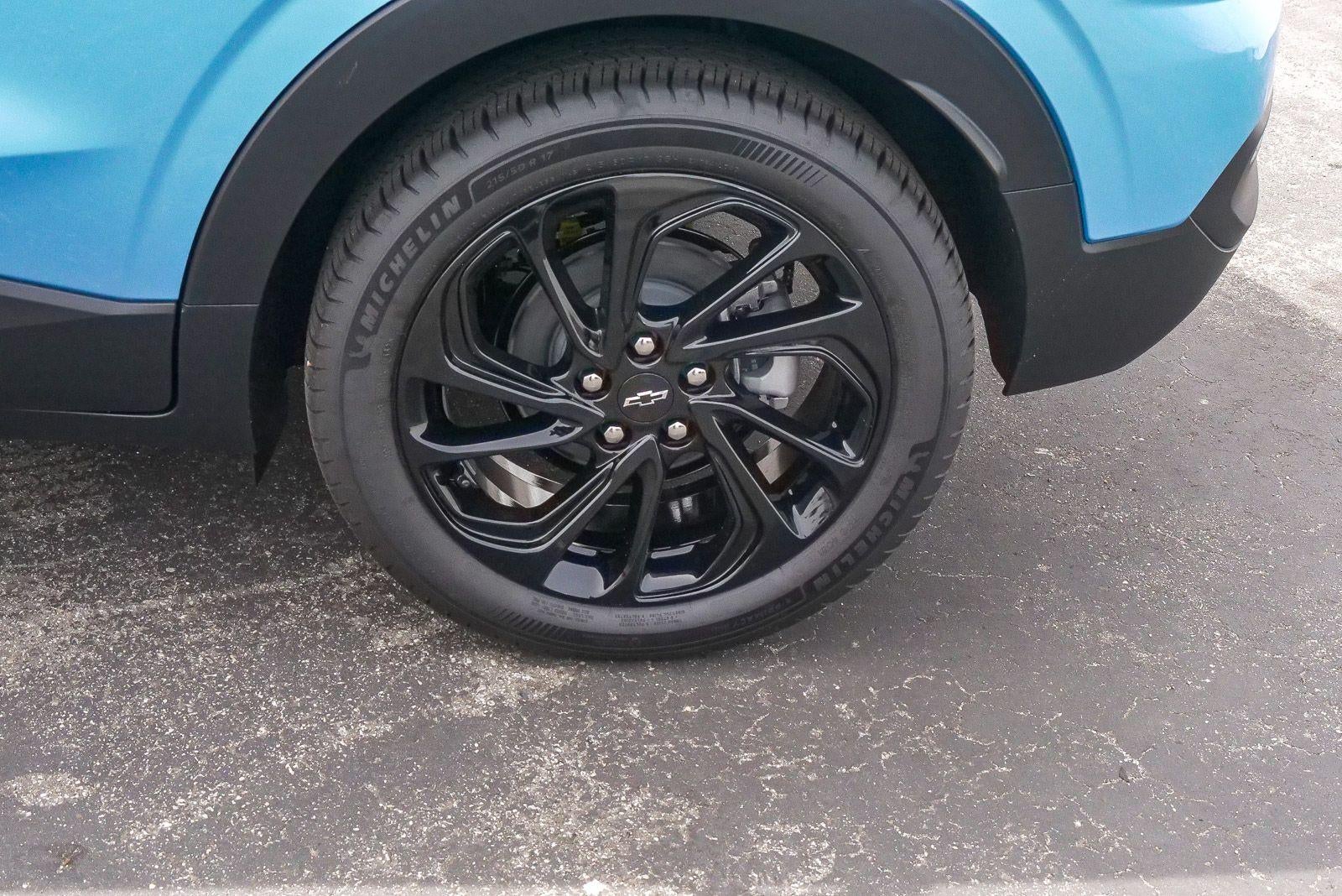 2027 Chevrolet Bolt FWD 4dr RS