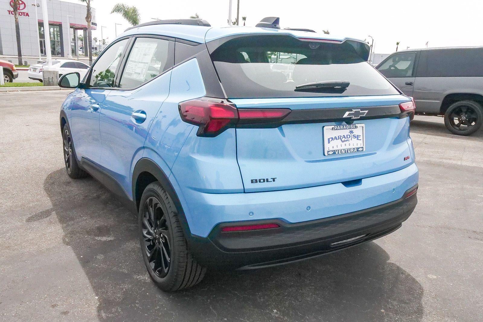 2027 Chevrolet Bolt FWD 4dr RS