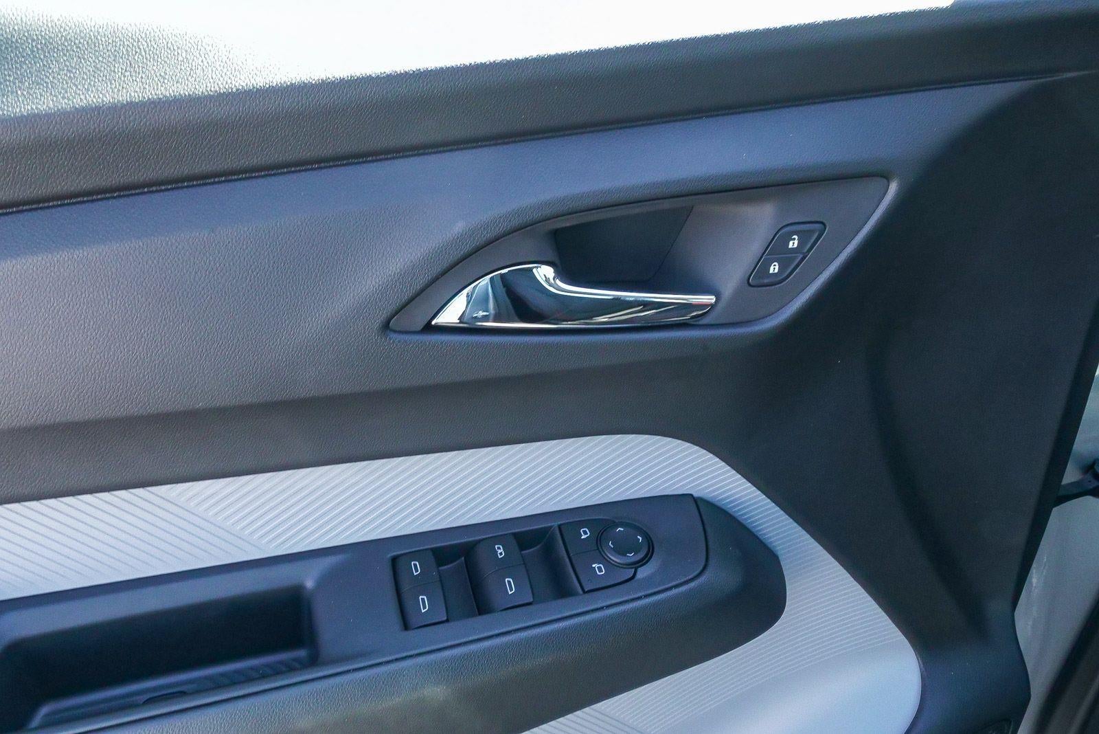 2027 Chevrolet Bolt FWD 4dr RS