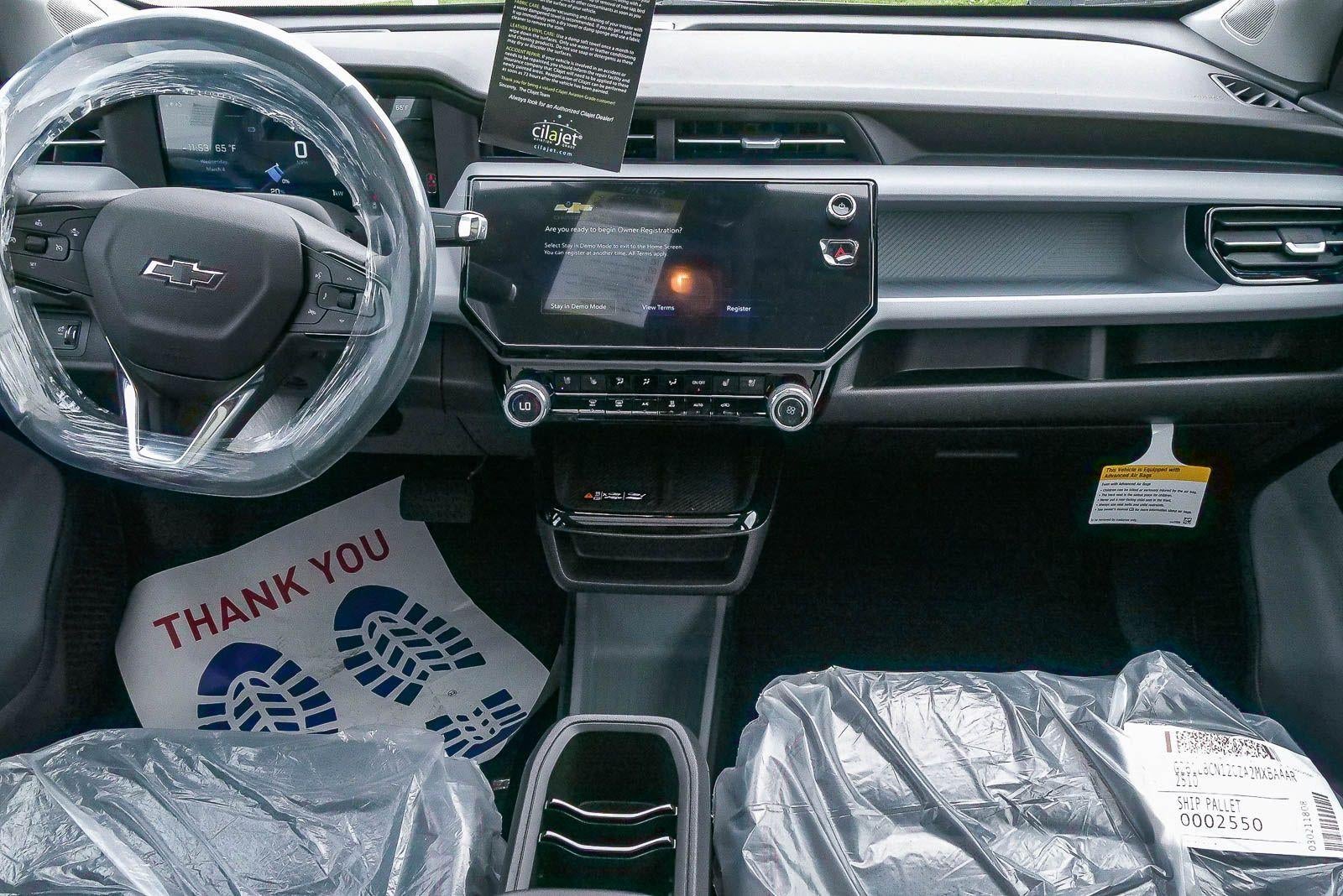 2027 Chevrolet Bolt FWD 4dr RS