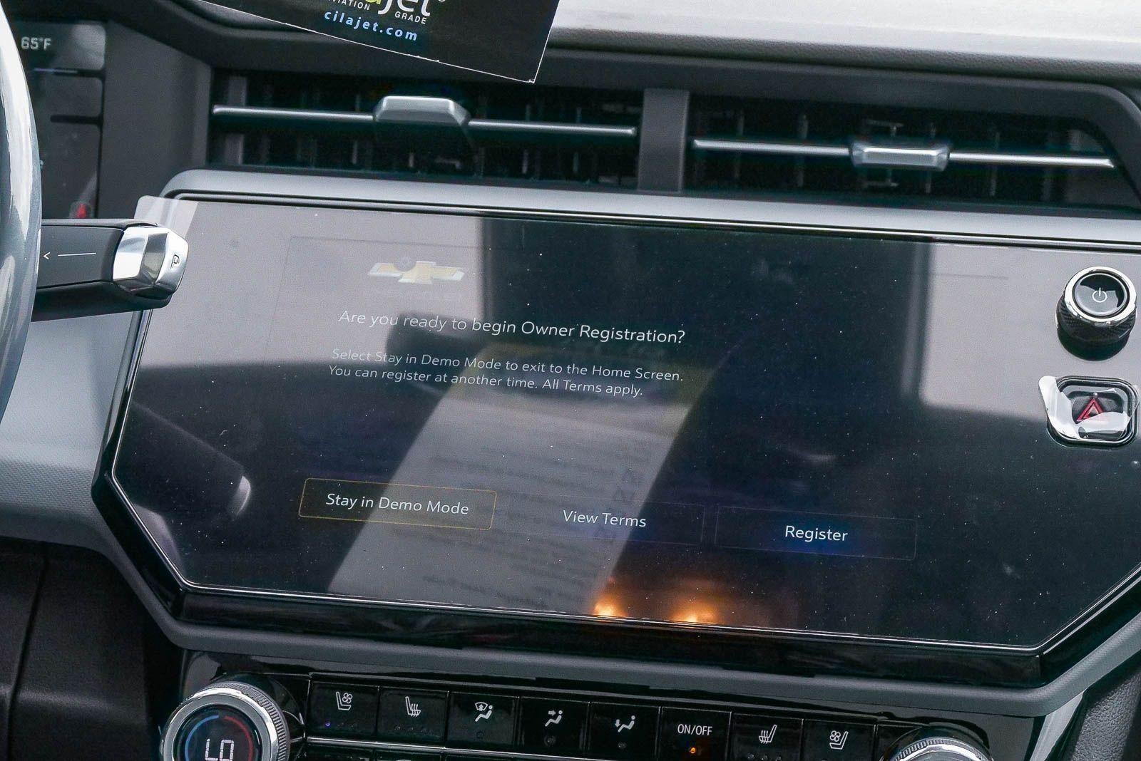 2027 Chevrolet Bolt FWD 4dr RS