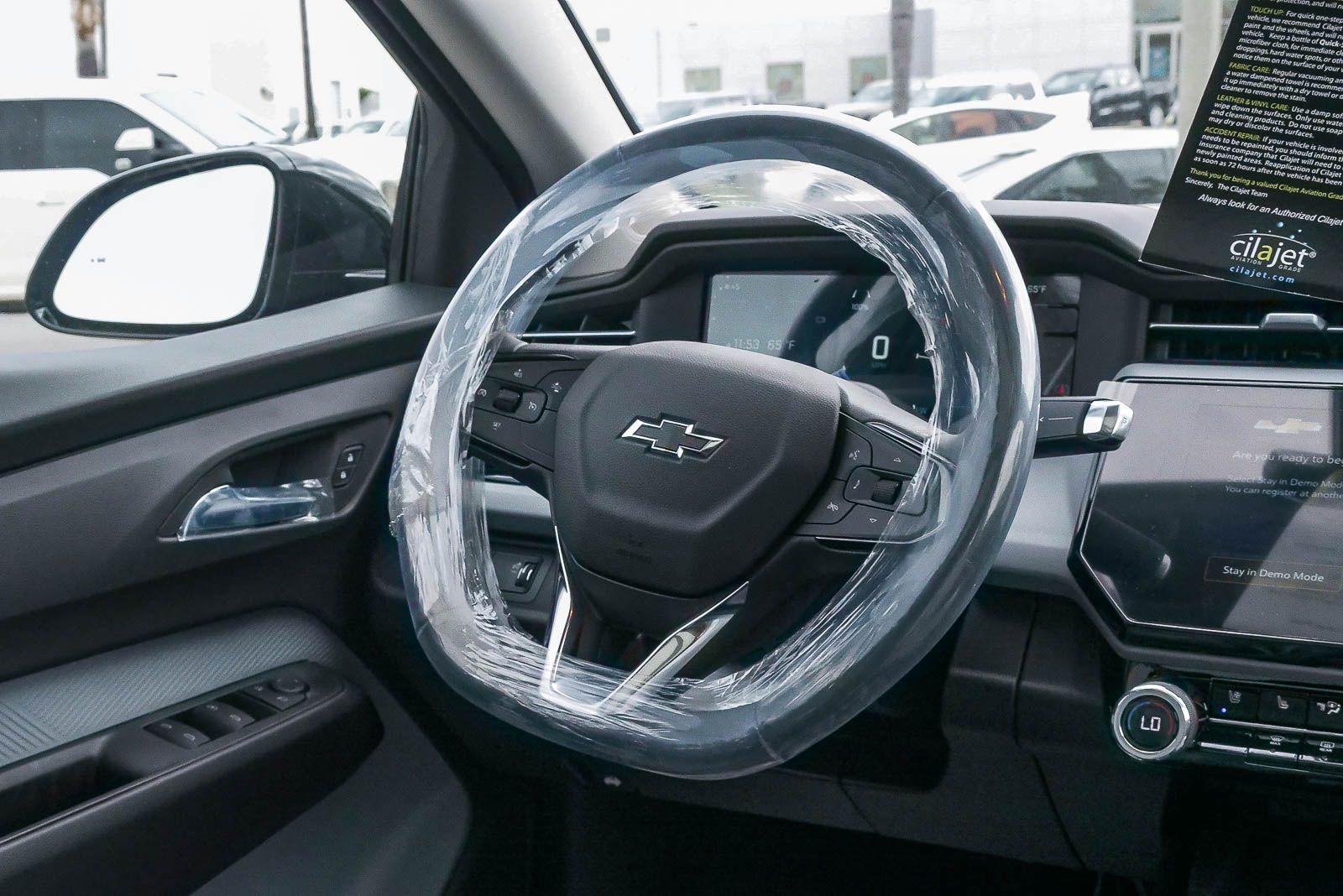 2027 Chevrolet Bolt FWD 4dr RS