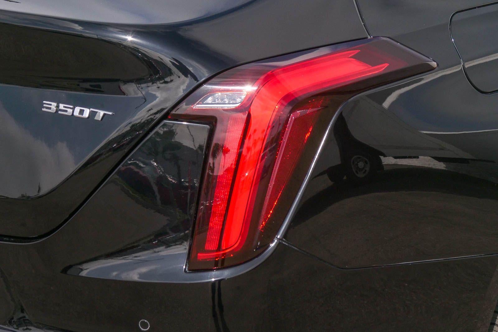 2023 Cadillac CT4 Luxury