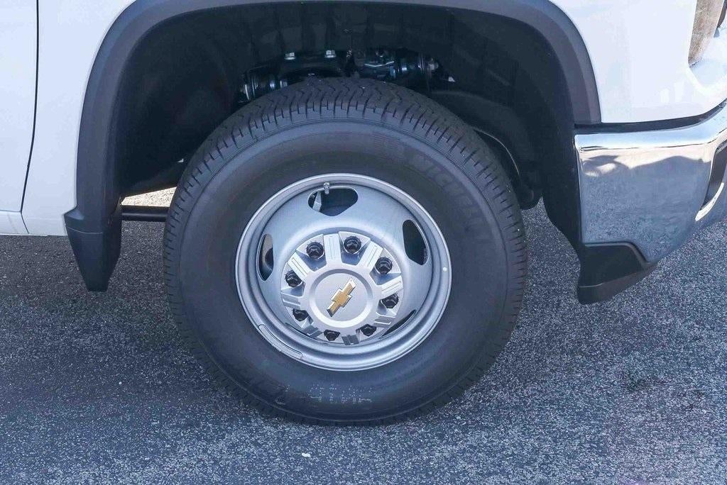 2026 Chevrolet Silverado 3500 HD Chassis Cab 2WD Reg Cab 171" WB, 84.5" CA Work Truck