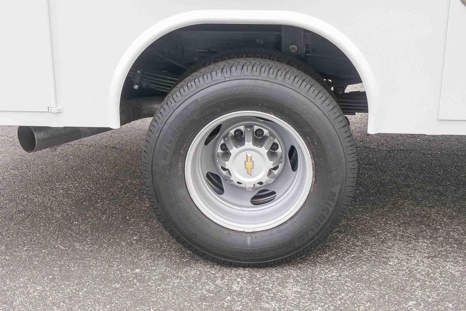 2026 Chevrolet Silverado 3500 HD Chassis Cab 2WD Reg Cab 171" WB, 84.5" CA Work Truck