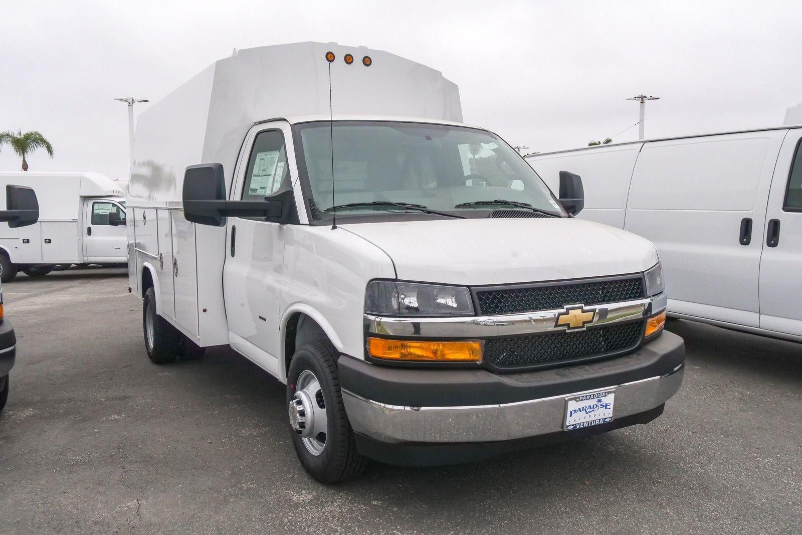 2026 Chevrolet Express Cutaway 3500 3500 Van 139"