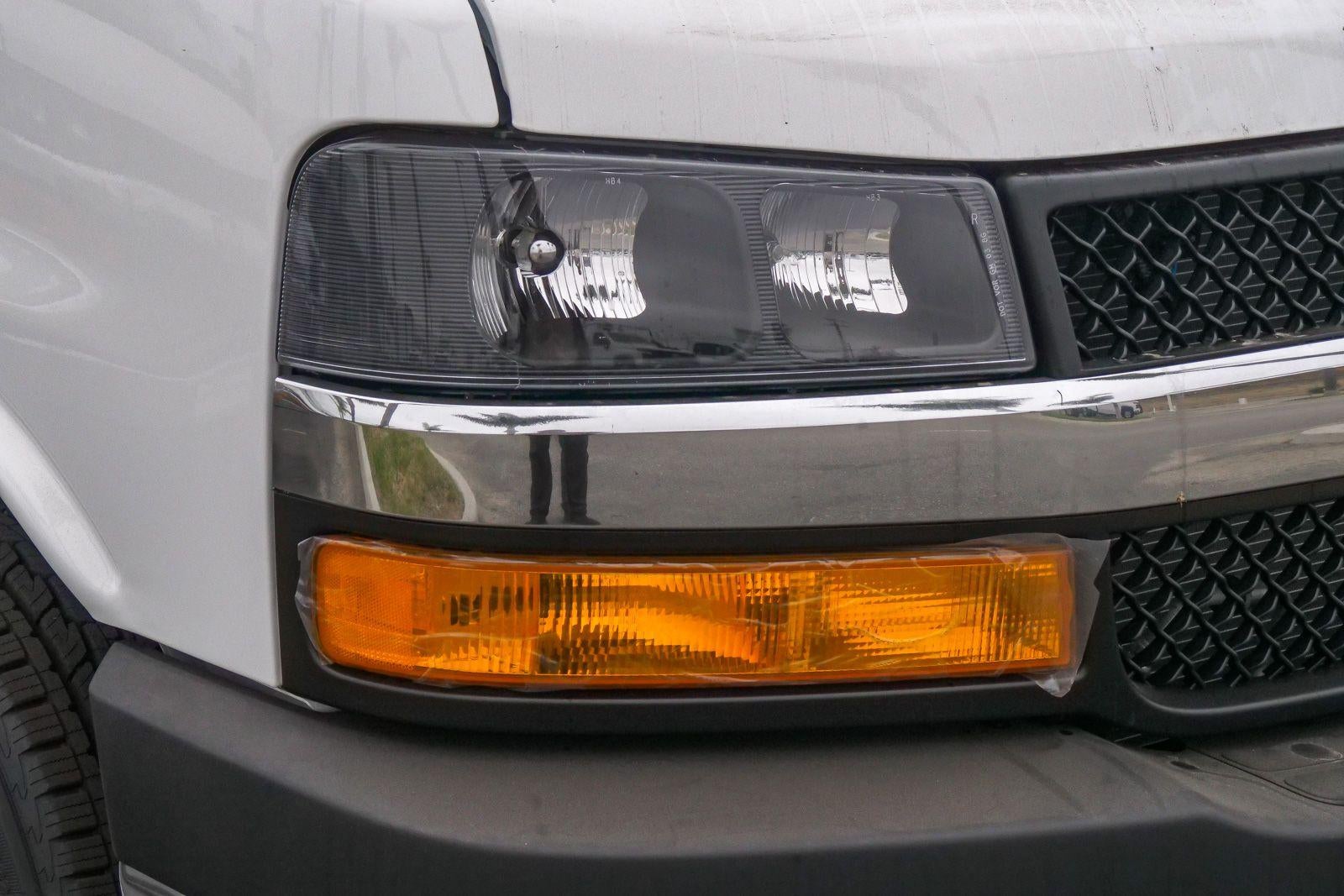 2026 Chevrolet Express Cutaway 3500 3500 Van 139"