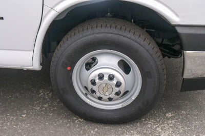 2026 Chevrolet Express Cutaway 3500 3500 Van 139"