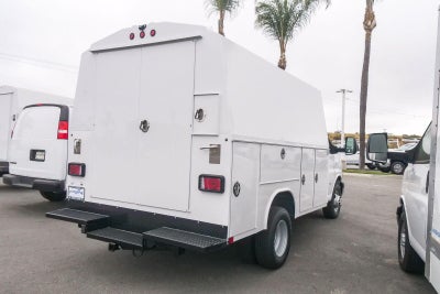 2026 Chevrolet Express Cutaway 3500 3500 Van 139"