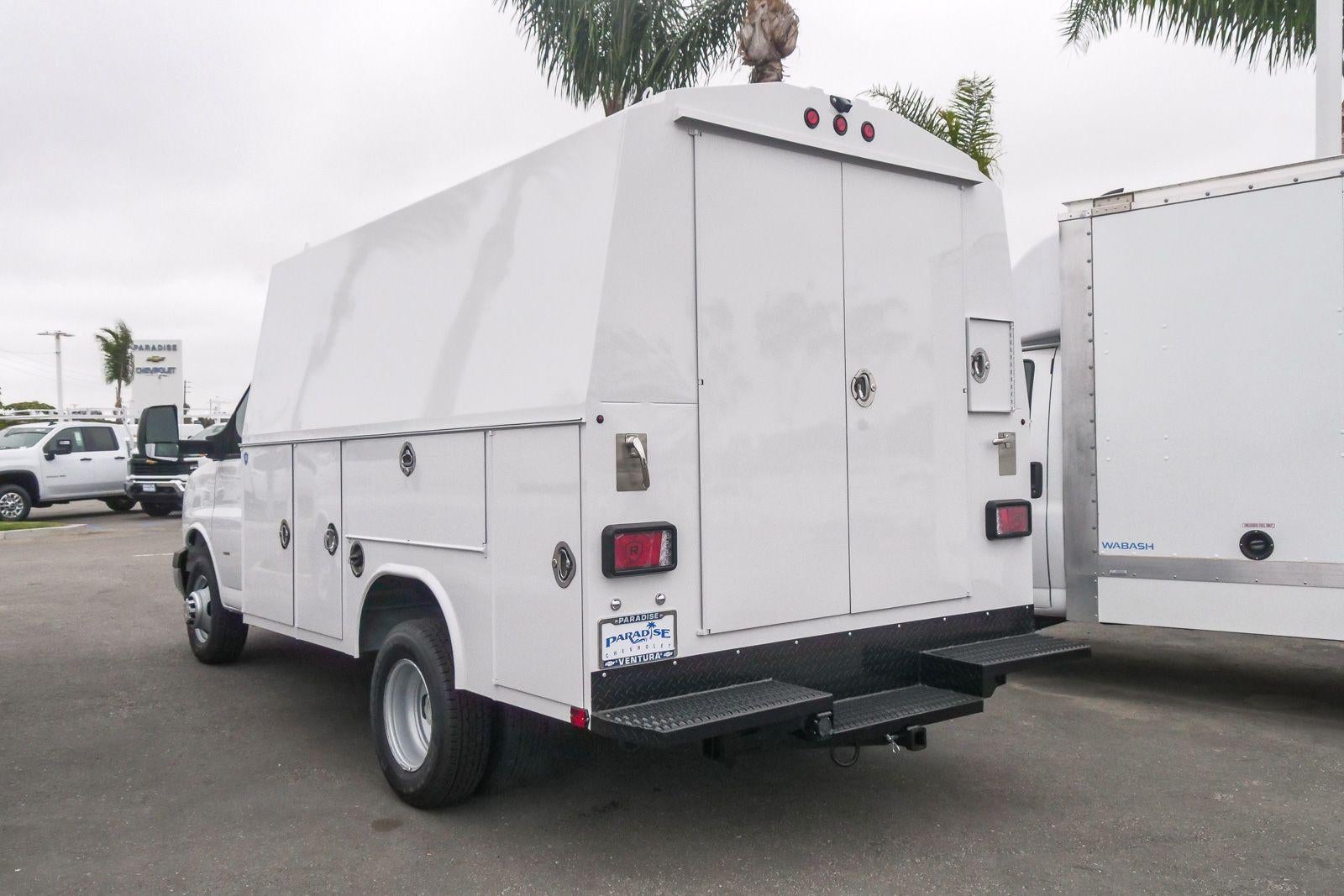 2026 Chevrolet Express Cutaway 3500 3500 Van 139"