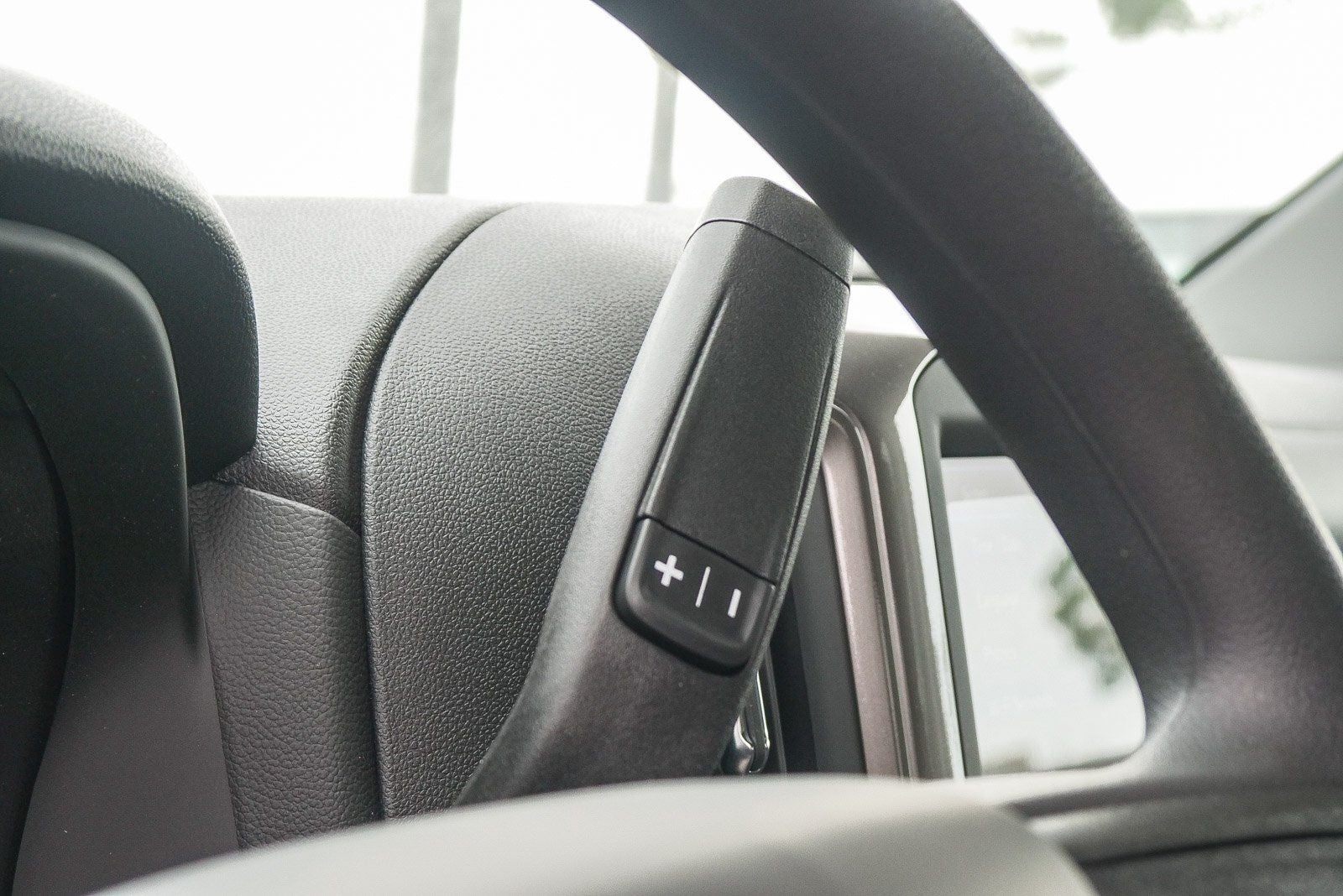 2025 Chevrolet Silverado 3500 HD Chassis Cab 2WD Crew Cab 177" WB, 60" CA Work Truck