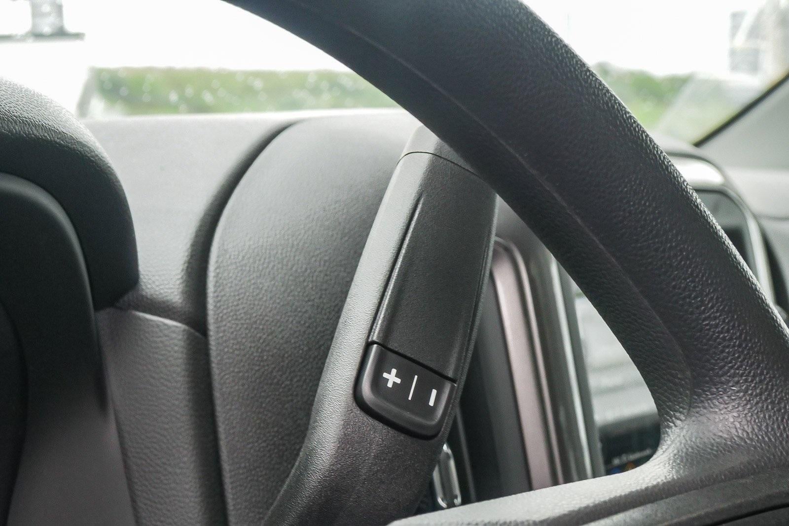 2025 Chevrolet Silverado 3500 HD Chassis Cab 2WD Crew Cab 177" WB, 60" CA Work Truck