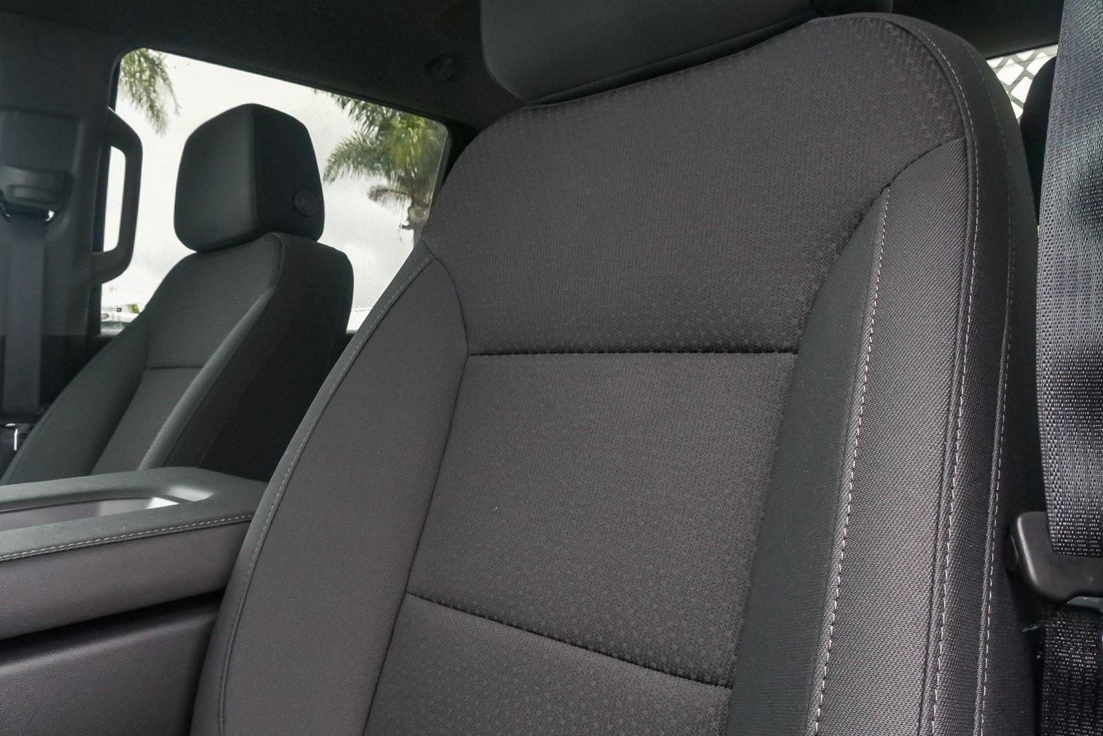 2025 Chevrolet Silverado 3500 HD Chassis Cab 2WD Crew Cab 177" WB, 60" CA Work Truck