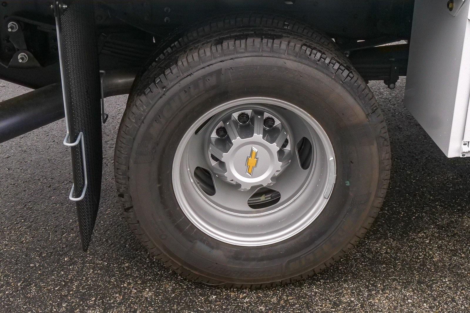 2025 Chevrolet Silverado 3500 HD Chassis Cab 2WD Crew Cab 177" WB, 60" CA Work Truck