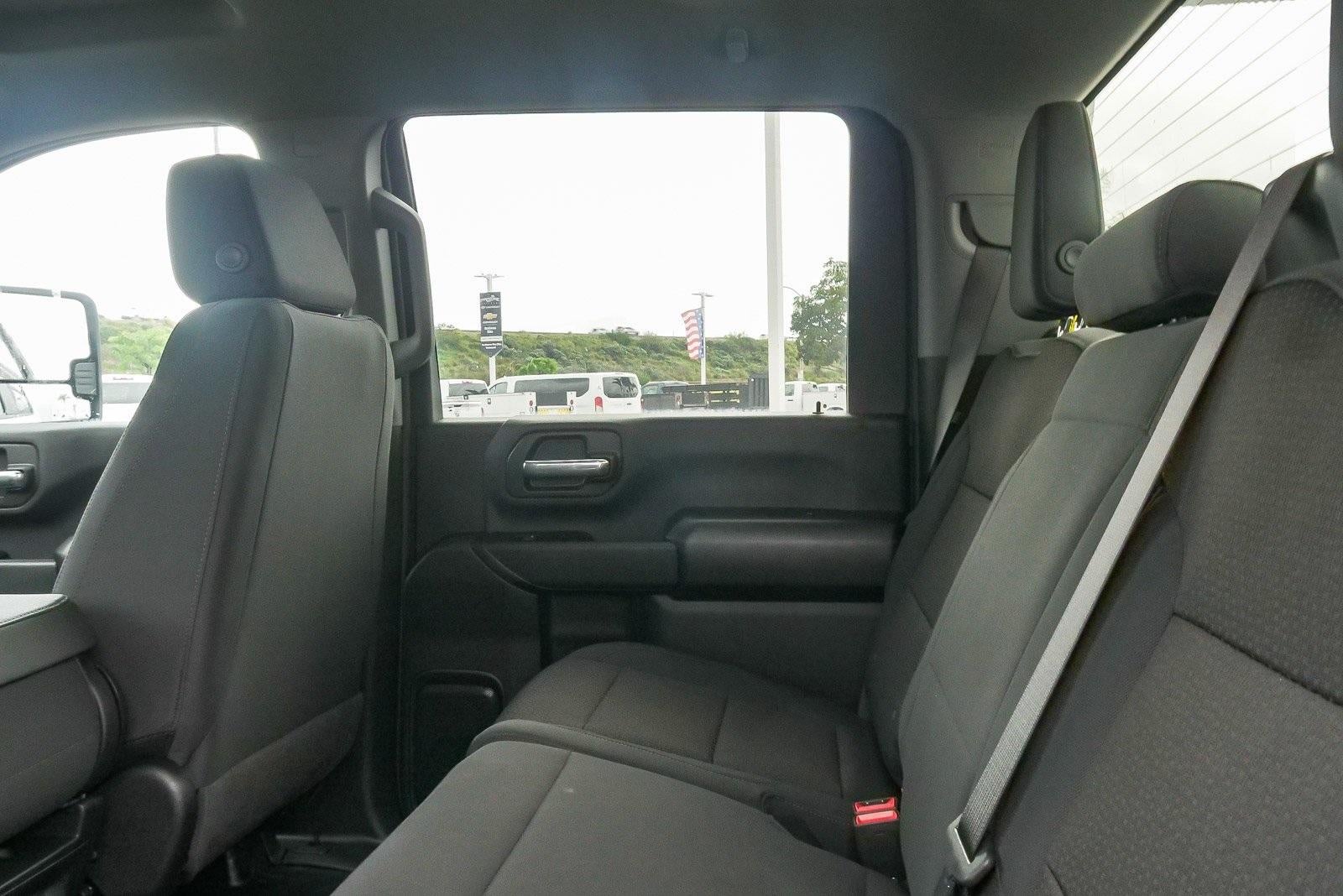 2025 Chevrolet Silverado 3500 HD Chassis Cab 2WD Crew Cab 177" WB, 60" CA Work Truck