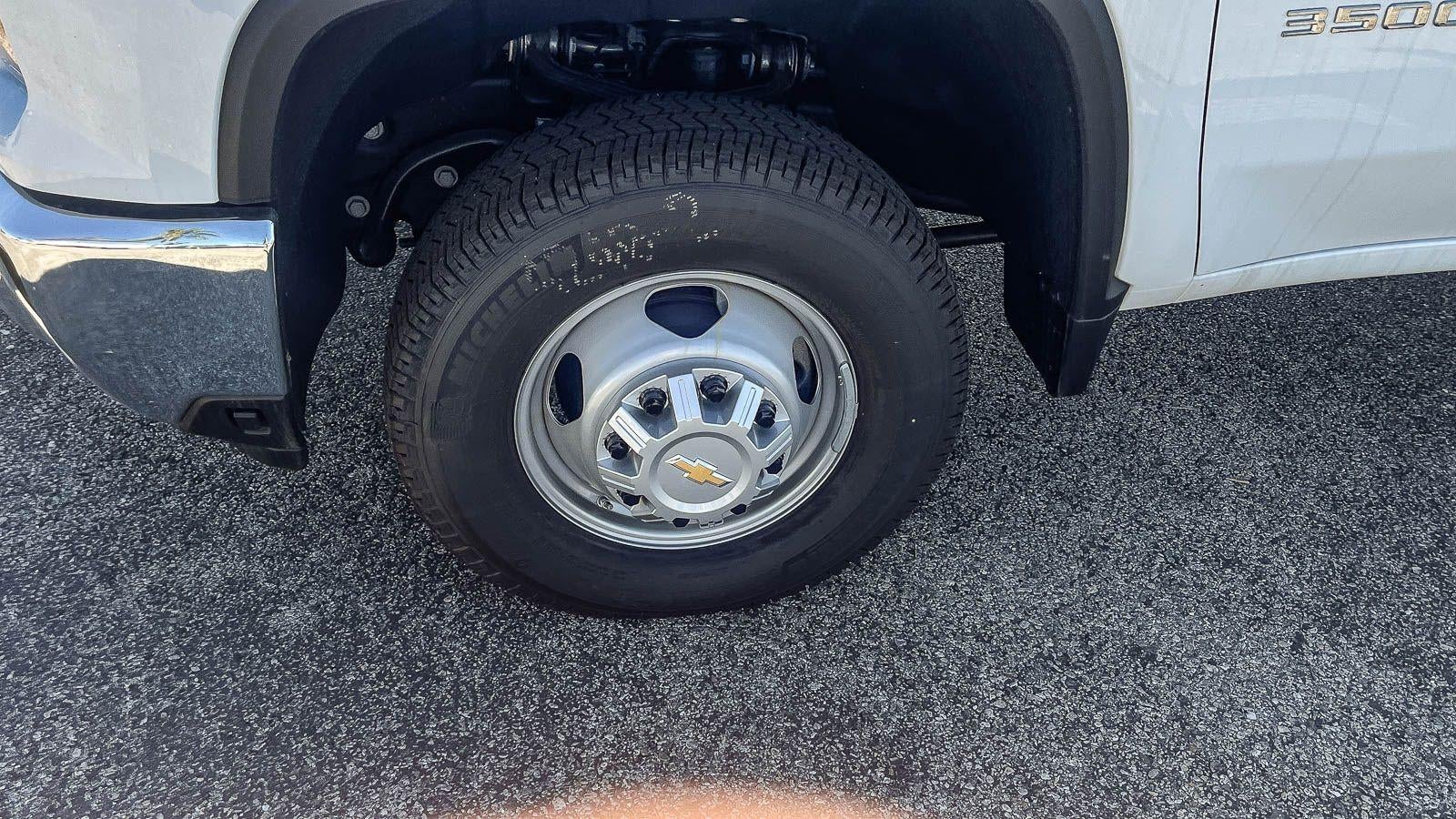 2025 Chevrolet Silverado 3500 HD Chassis Cab 2WD Crew Cab 177" WB, 60" CA Work Truck