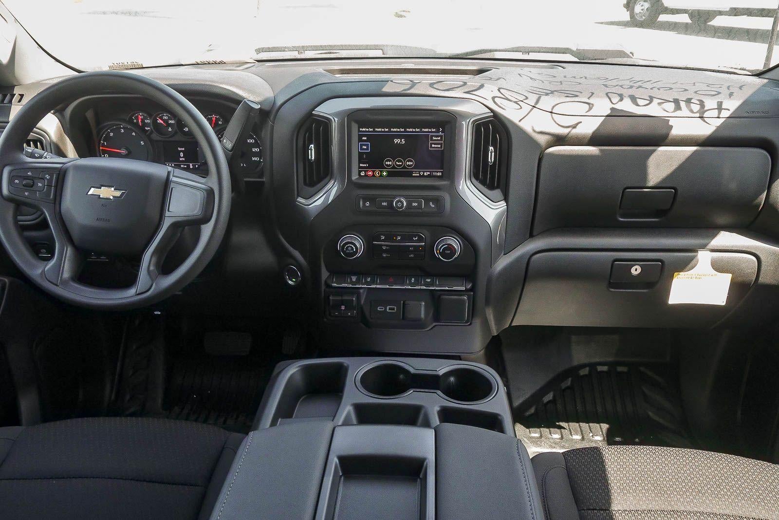 2025 Chevrolet Silverado 3500 HD Chassis Cab 2WD Crew Cab 177" WB, 60" CA Work Truck