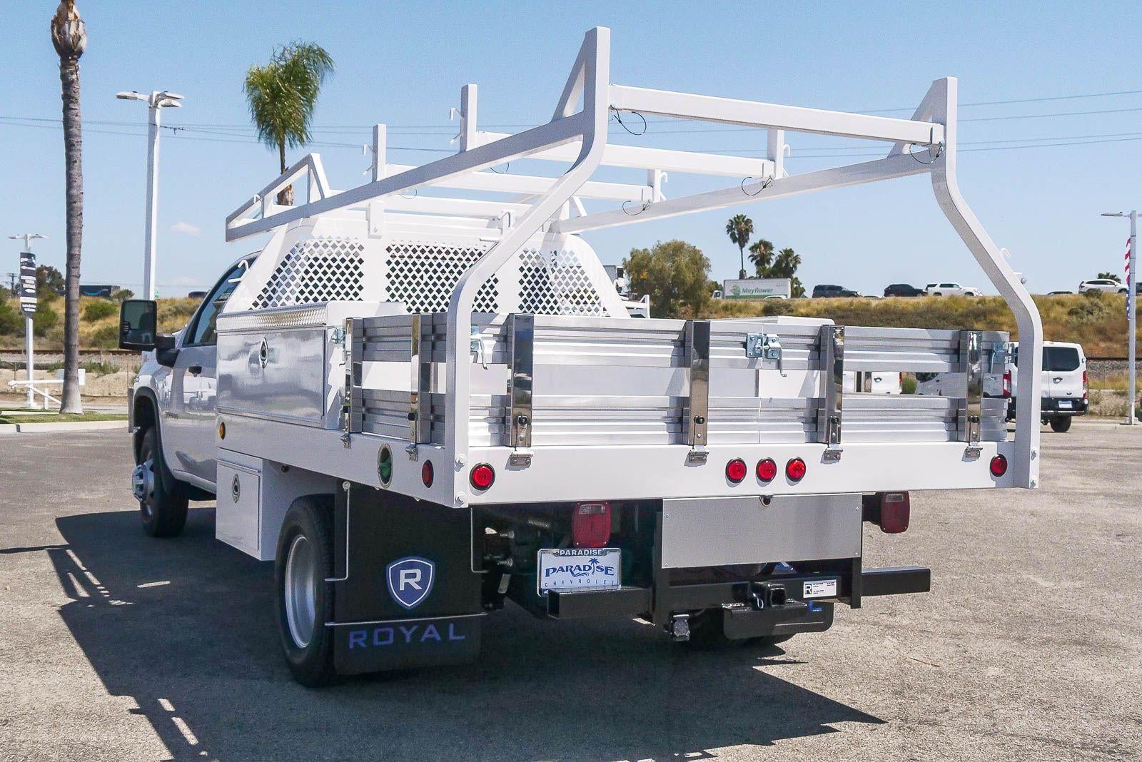 2025 Chevrolet Silverado 3500 HD Chassis Cab 2WD Crew Cab 177" WB, 60" CA Work Truck