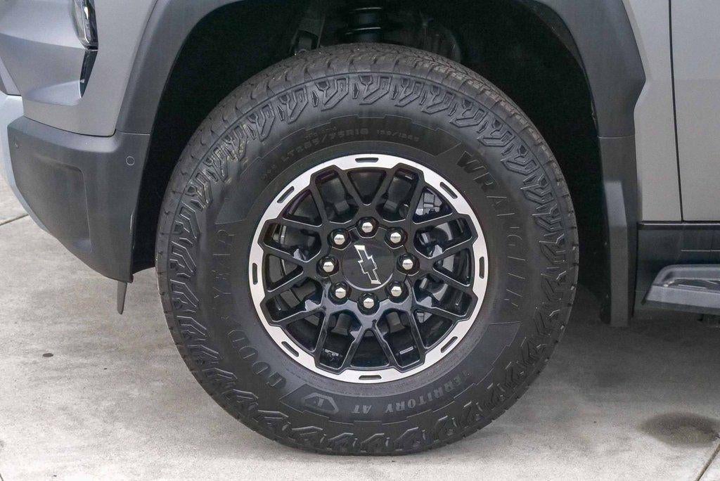 2026 Chevrolet Silverado EV e4WD Crew Cab Max Range Trail Boss