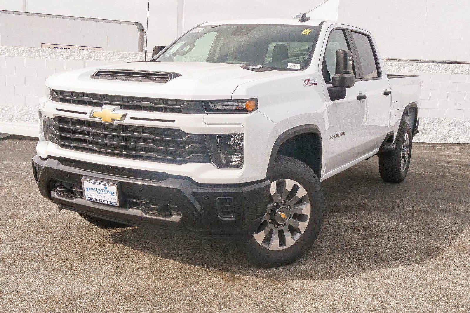 2026 Chevrolet Silverado 2500 HD Crew Cab Standard Box 4-Wheel Drive Custom