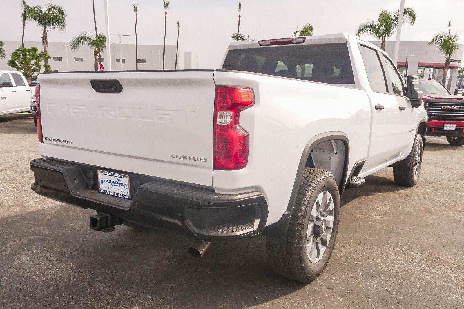 2026 Chevrolet Silverado 2500 HD Crew Cab Standard Box 4-Wheel Drive Custom