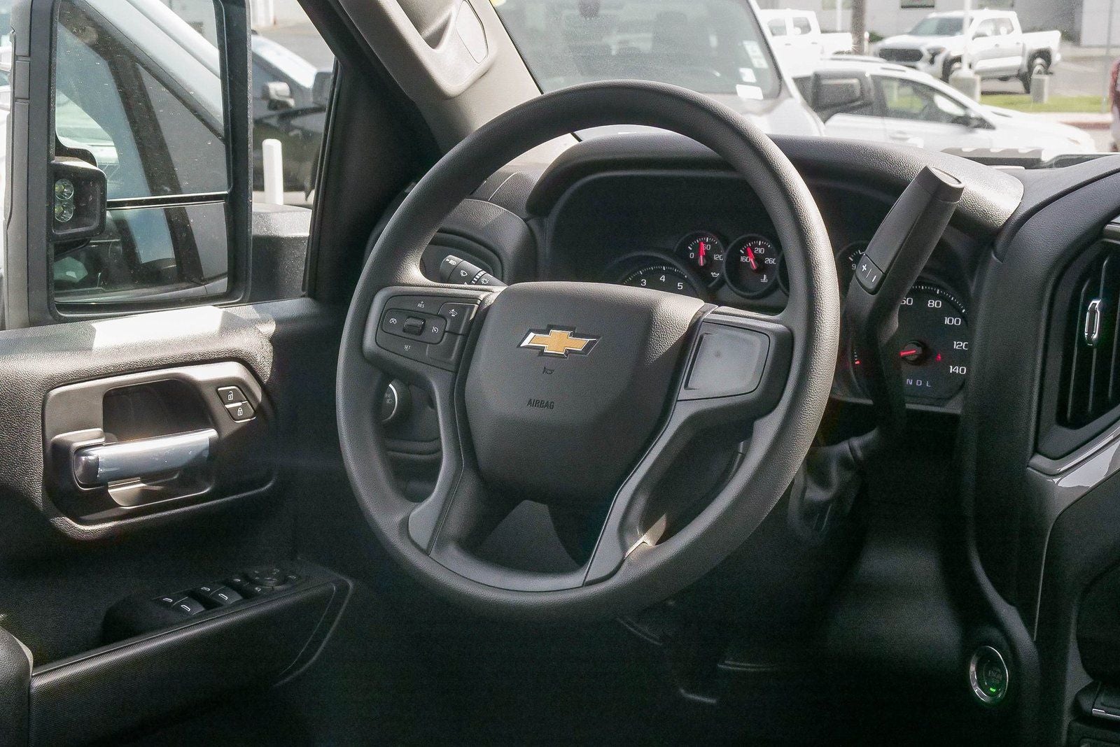 2026 Chevrolet Silverado 2500 HD Crew Cab Standard Box 4-Wheel Drive Custom