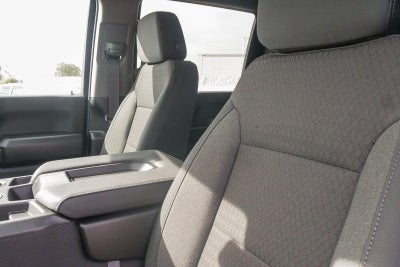 2026 Chevrolet Silverado 2500 HD Crew Cab Standard Box 4-Wheel Drive Custom