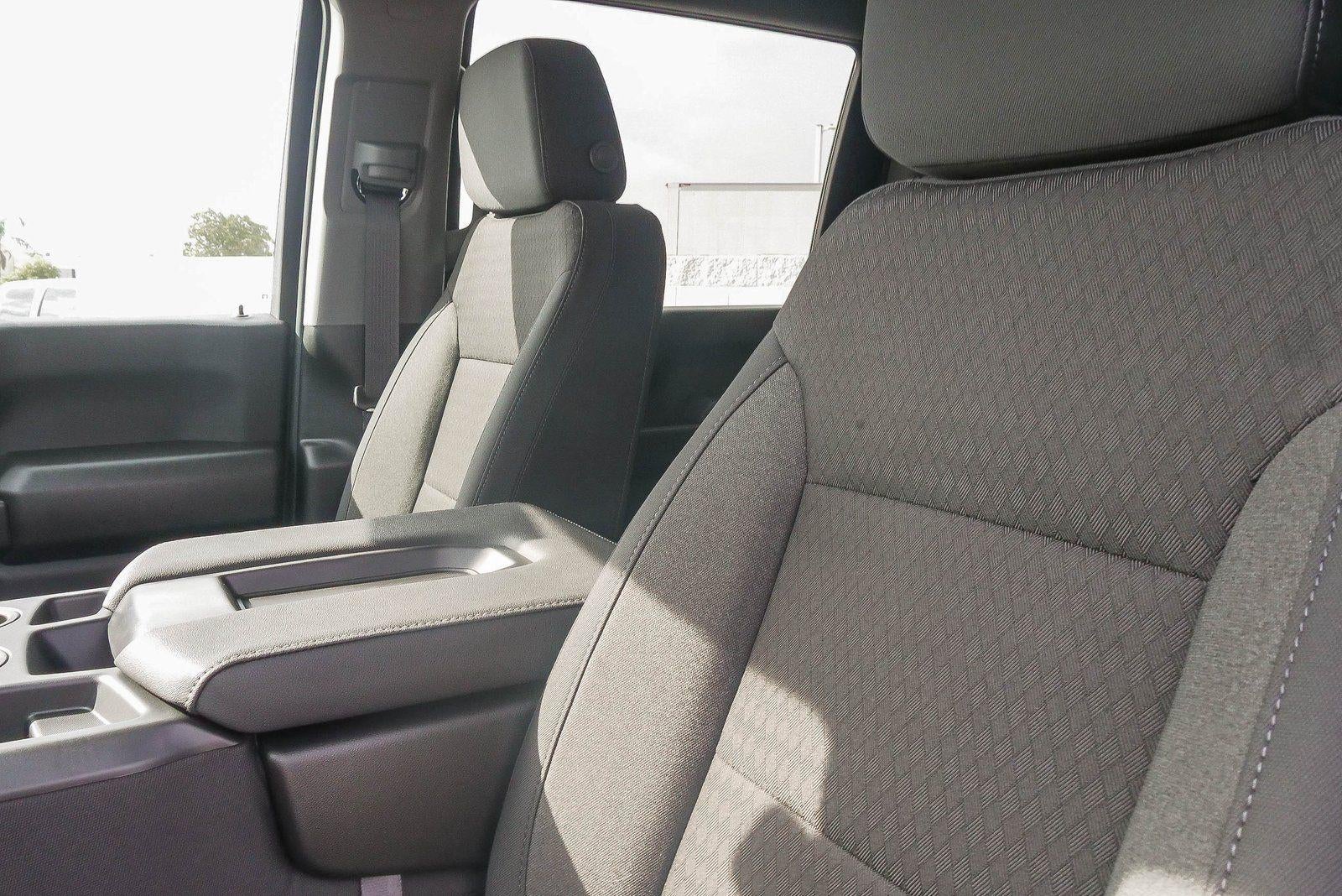 2026 Chevrolet Silverado 2500 HD Crew Cab Standard Box 4-Wheel Drive Custom