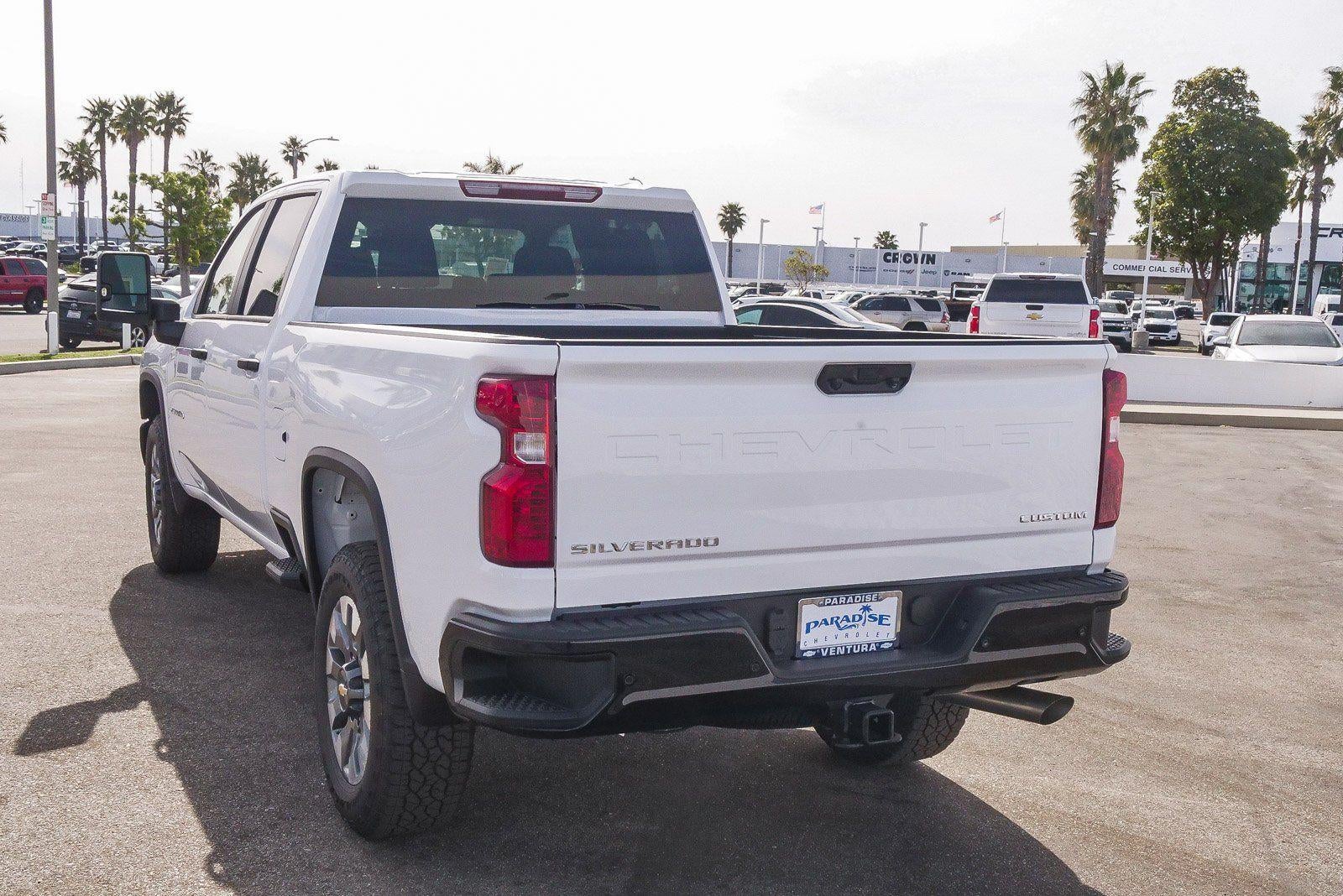 2026 Chevrolet Silverado 2500 HD Crew Cab Standard Box 4-Wheel Drive Custom