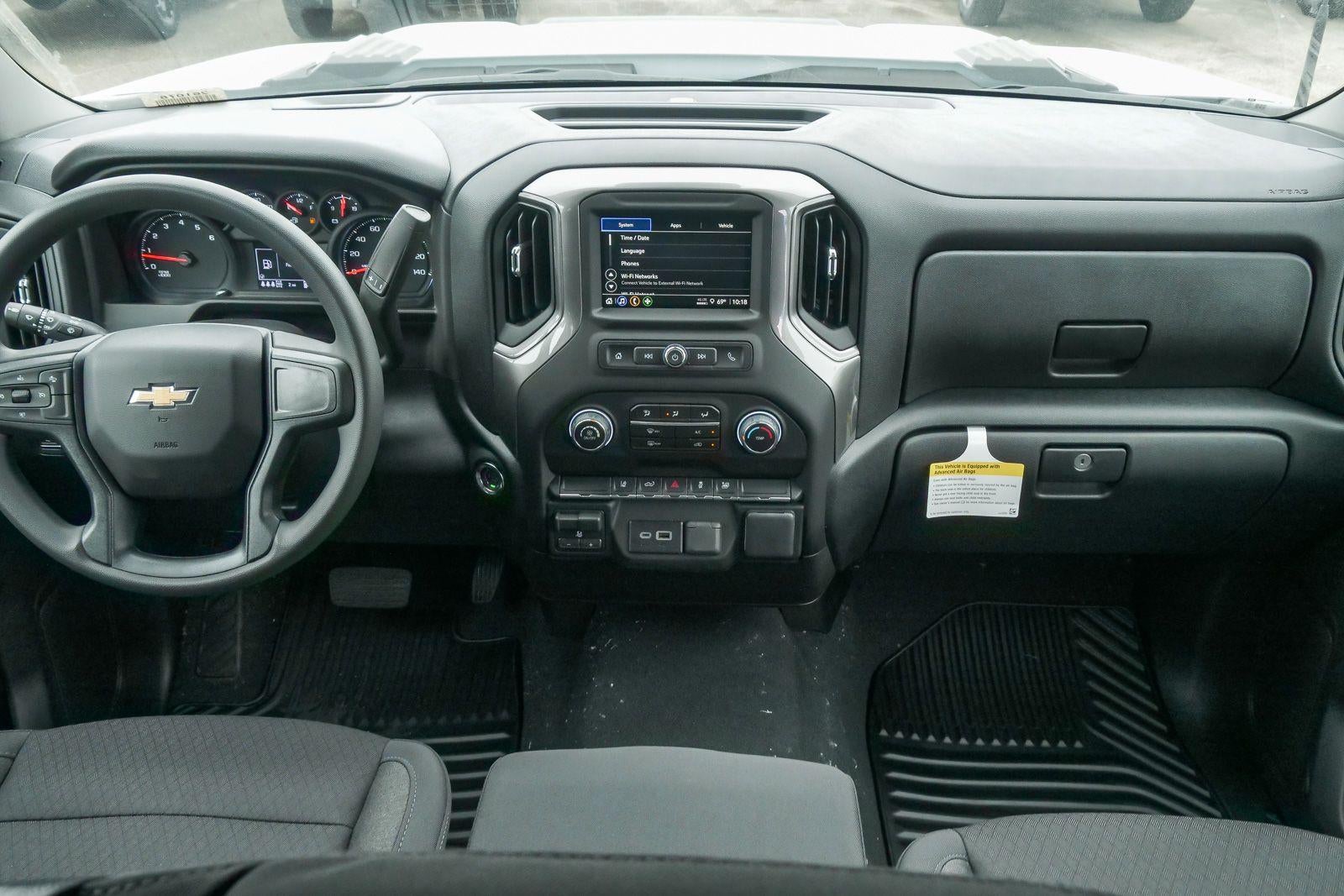2026 Chevrolet Silverado 2500 HD Crew Cab Standard Box 4-Wheel Drive Custom