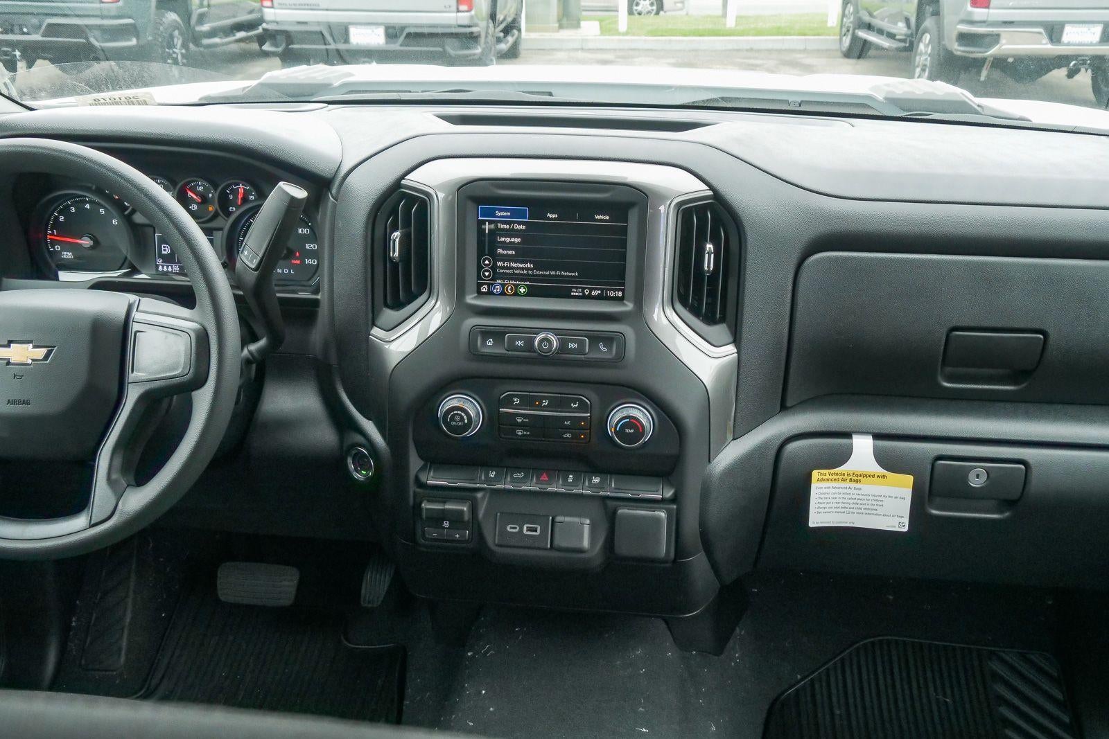 2026 Chevrolet Silverado 2500 HD Crew Cab Standard Box 4-Wheel Drive Custom