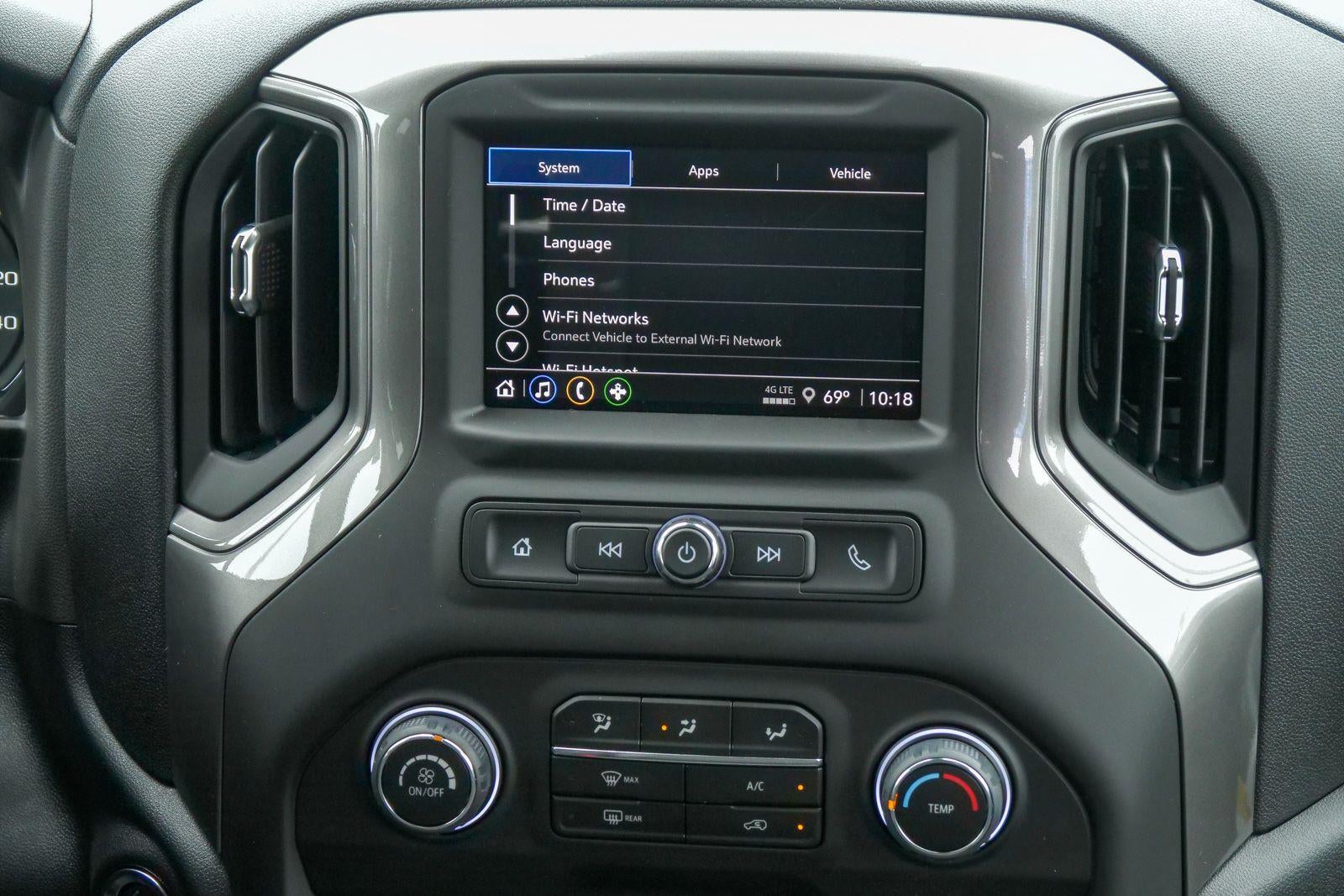 2026 Chevrolet Silverado 2500 HD Crew Cab Standard Box 4-Wheel Drive Custom