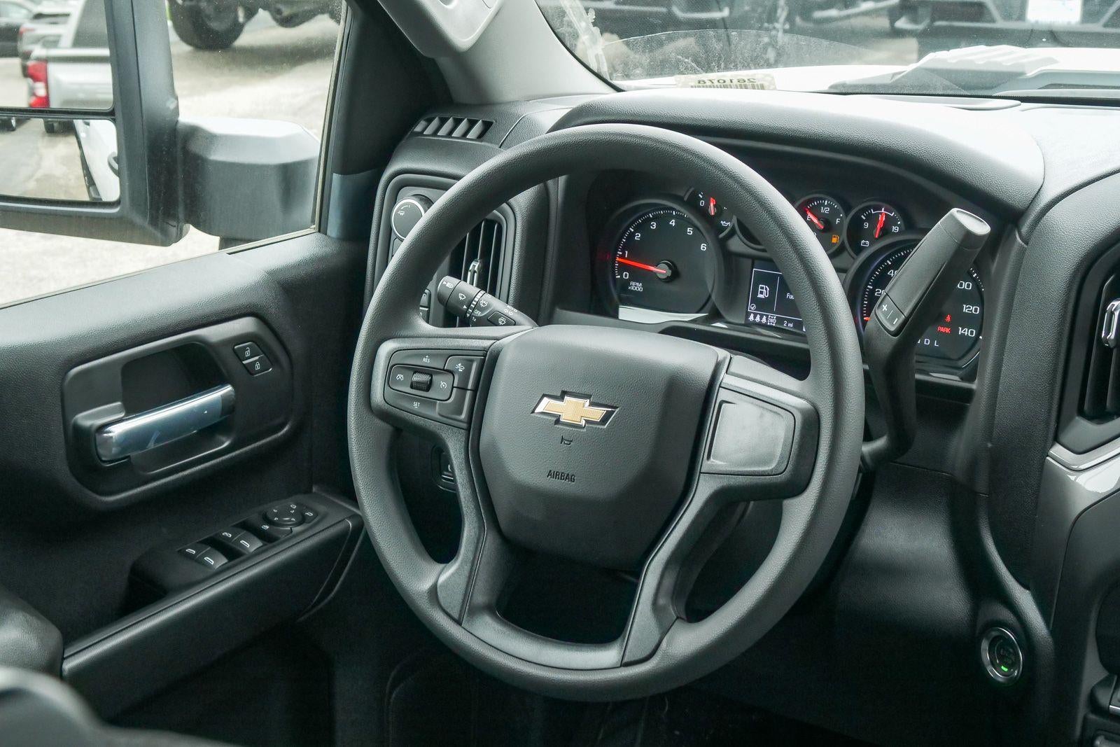 2026 Chevrolet Silverado 2500 HD Crew Cab Standard Box 4-Wheel Drive Custom