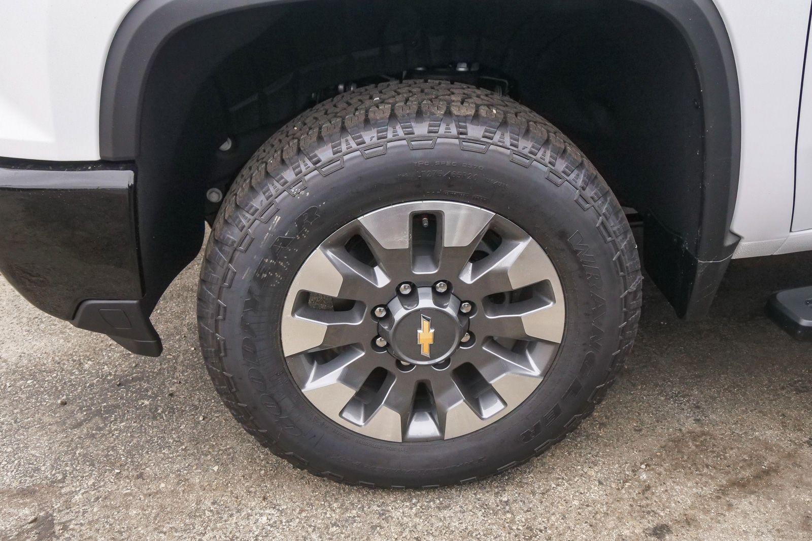 2026 Chevrolet Silverado 2500 HD Crew Cab Standard Box 4-Wheel Drive Custom