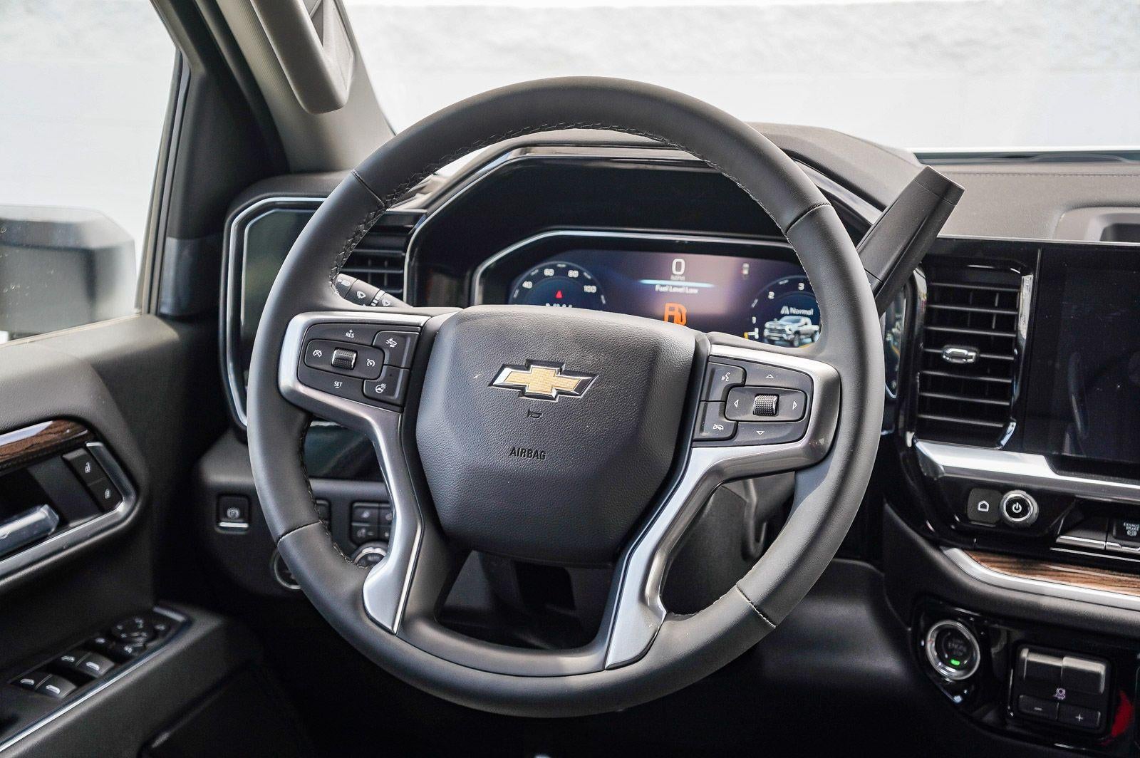 2026 Chevrolet Silverado 2500 HD Crew Cab Standard Box 4-Wheel Drive LT