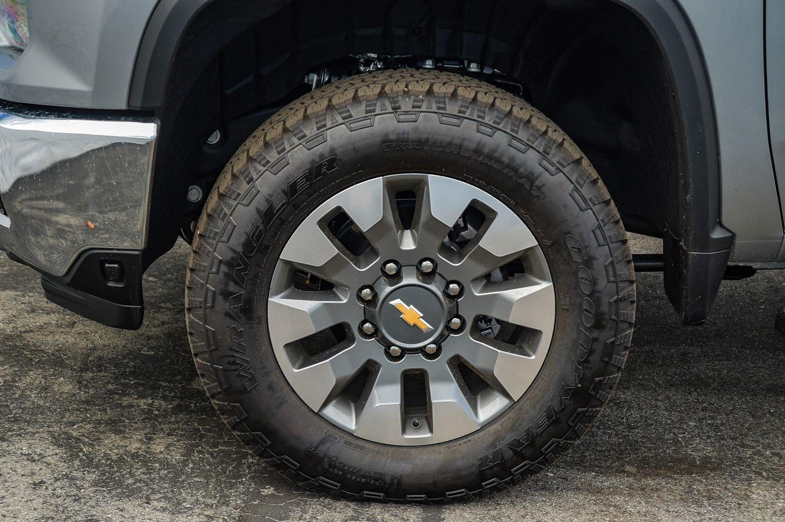 2026 Chevrolet Silverado 2500 HD Crew Cab Standard Box 4-Wheel Drive LT