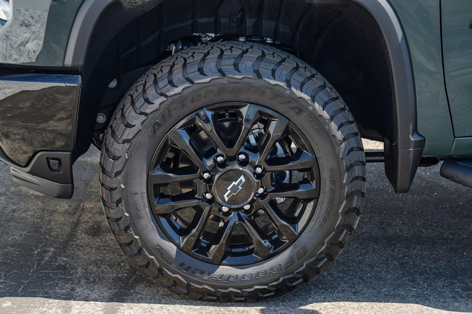 2026 Chevrolet Silverado 2500 HD Crew Cab Standard Box 4-Wheel Drive LT