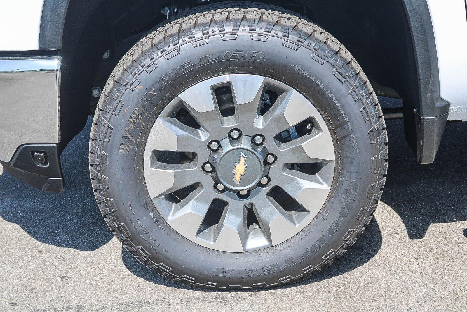 2026 Chevrolet Silverado 2500 HD Crew Cab Standard Box 4-Wheel Drive LT