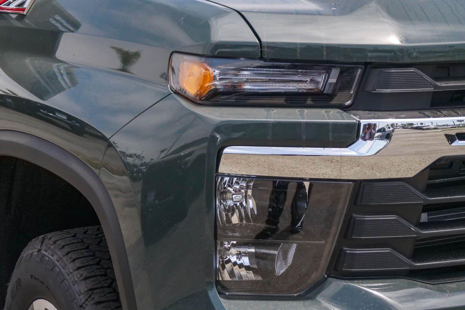 2026 Chevrolet Silverado 2500 HD Crew Cab Standard Box 4-Wheel Drive LT