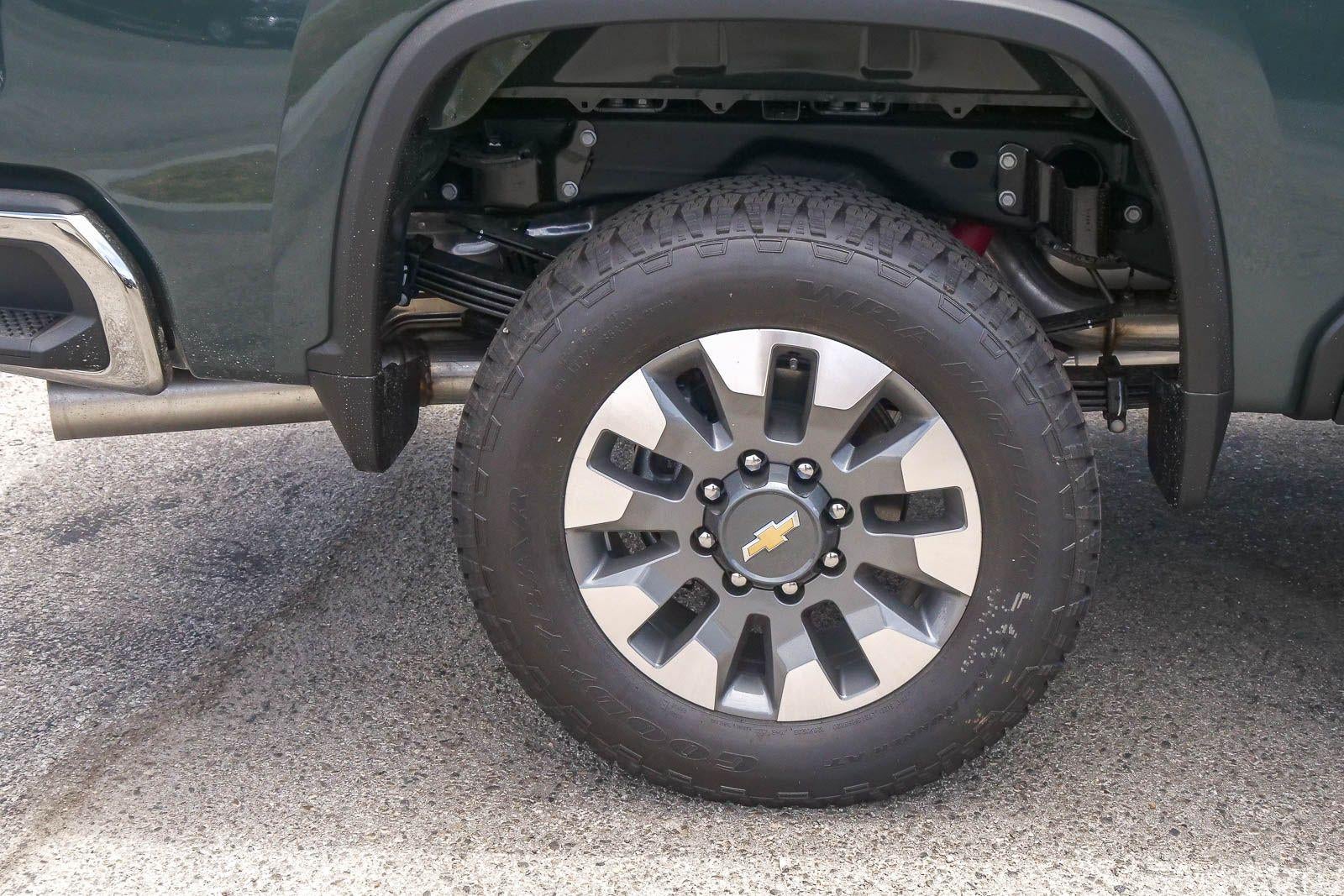 2026 Chevrolet Silverado 2500 HD Crew Cab Standard Box 4-Wheel Drive LT