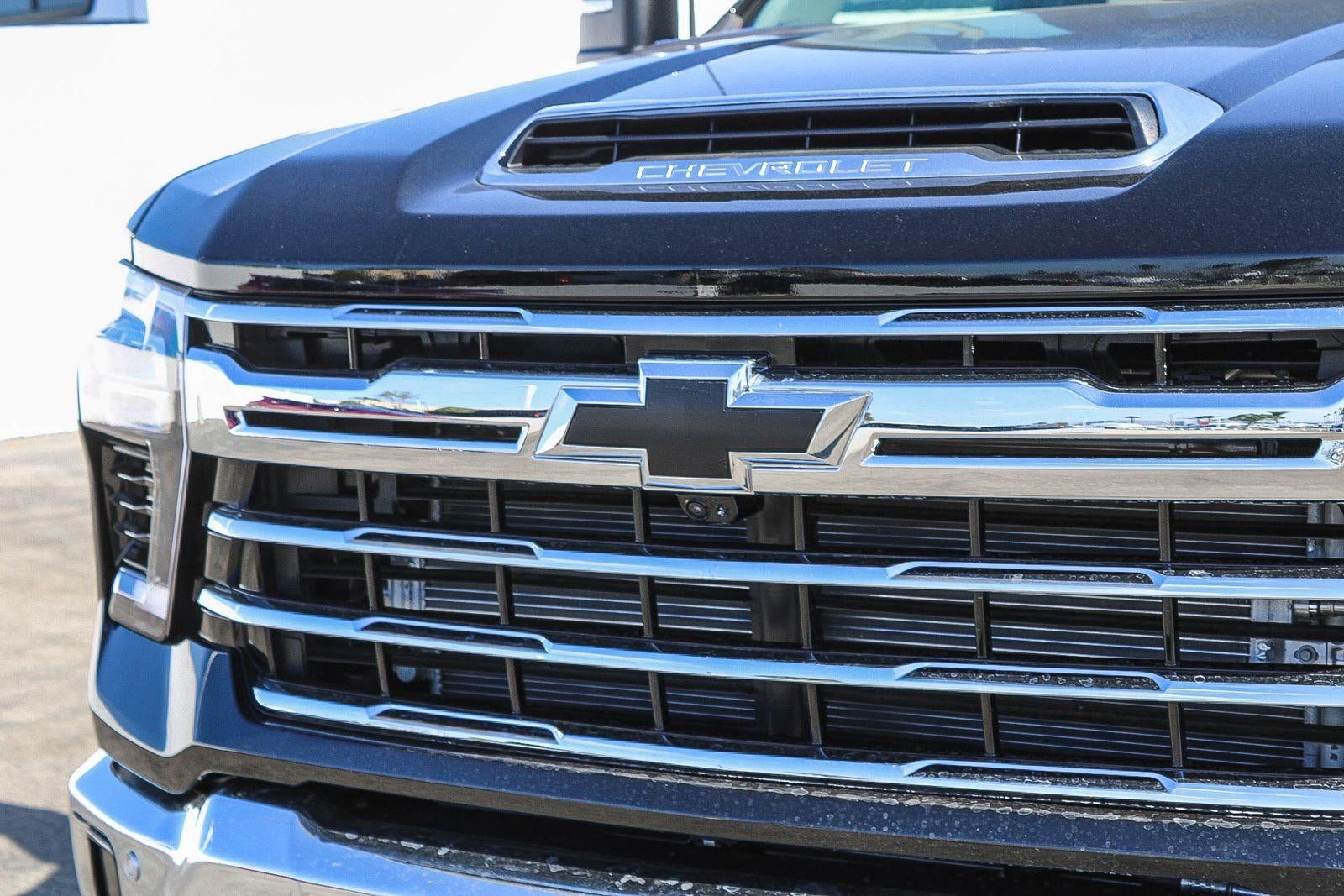 2026 Chevrolet Silverado 2500 HD Crew Cab Standard Box 4-Wheel Drive LTZ