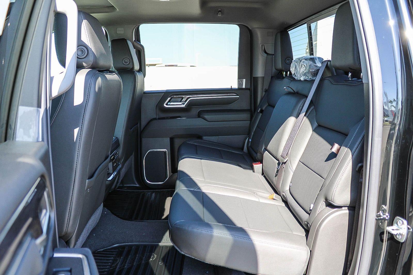 2026 Chevrolet Silverado 2500 HD Crew Cab Standard Box 4-Wheel Drive LTZ