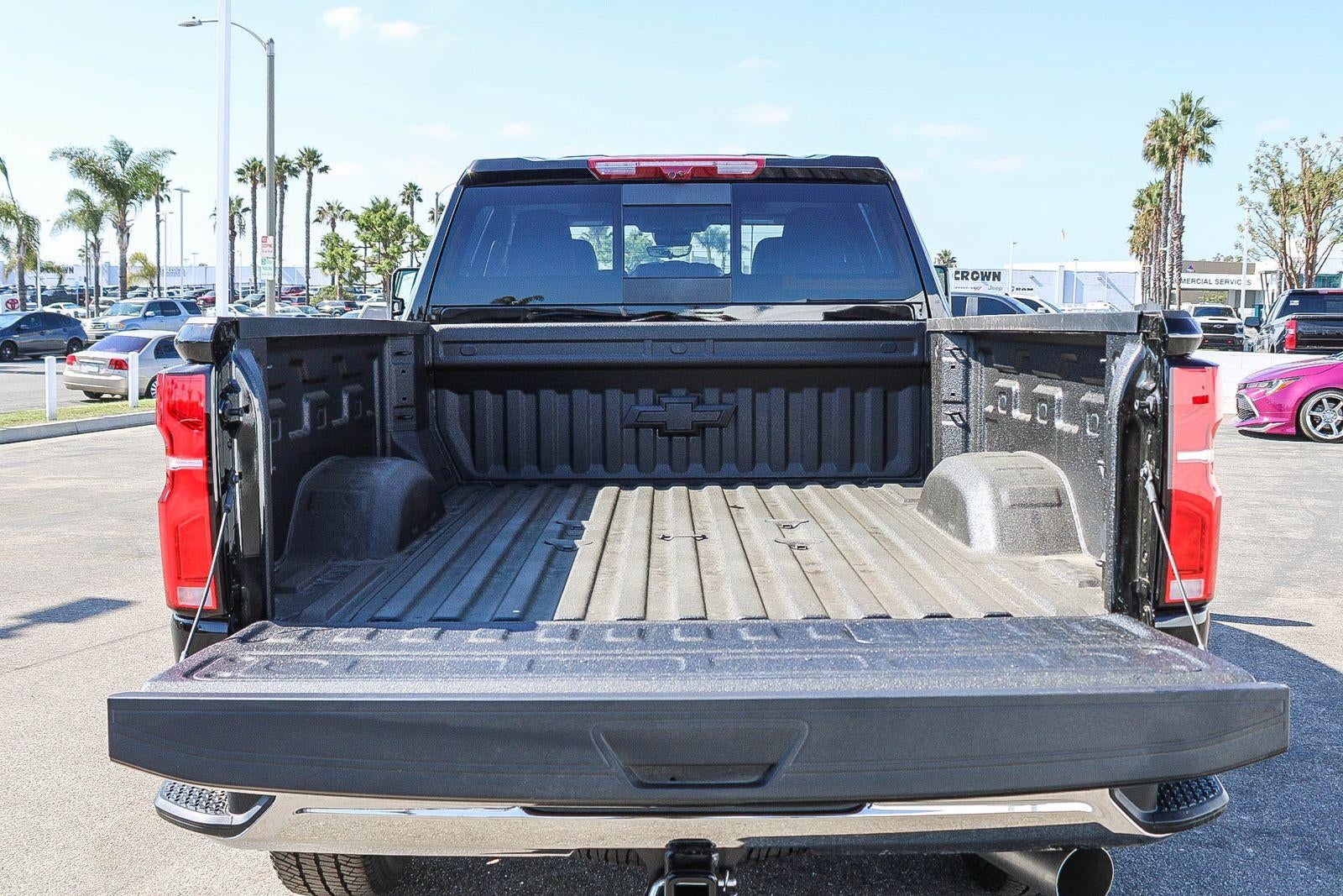 2026 Chevrolet Silverado 2500 HD Crew Cab Standard Box 4-Wheel Drive LTZ