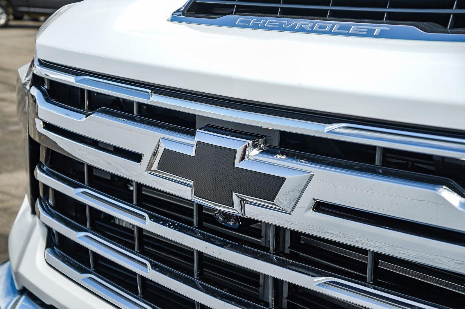 2026 Chevrolet Silverado 2500 HD Crew Cab Standard Box 4-Wheel Drive LTZ