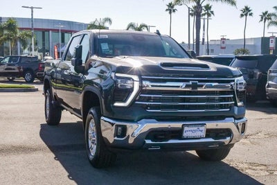 2026 Chevrolet Silverado 2500 HD Crew Cab Standard Box 4-Wheel Drive LTZ