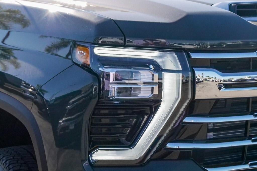 2026 Chevrolet Silverado 2500 HD Crew Cab Standard Box 4-Wheel Drive LTZ