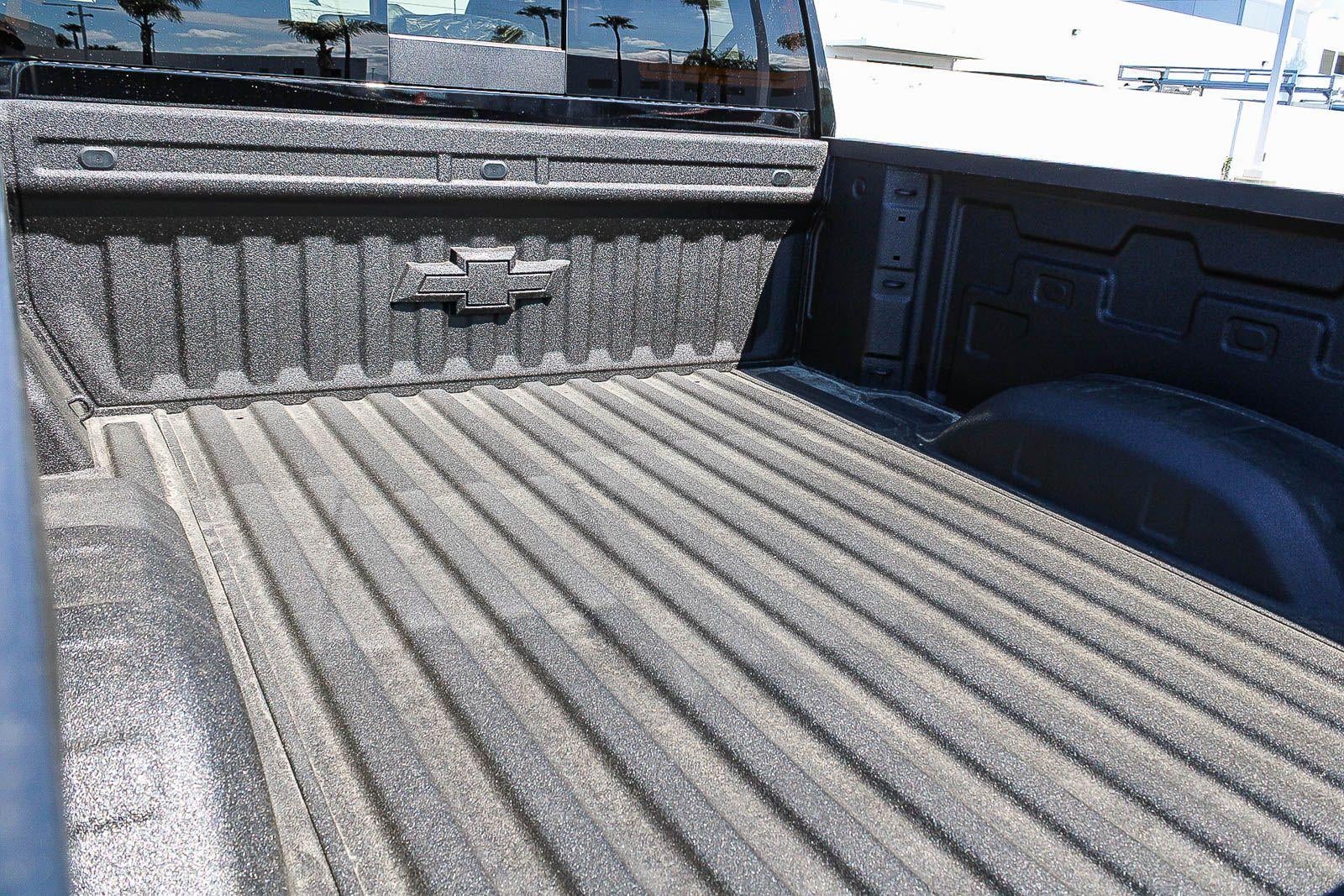 2026 Chevrolet Silverado 2500 HD Crew Cab Standard Box 4-Wheel Drive High Country