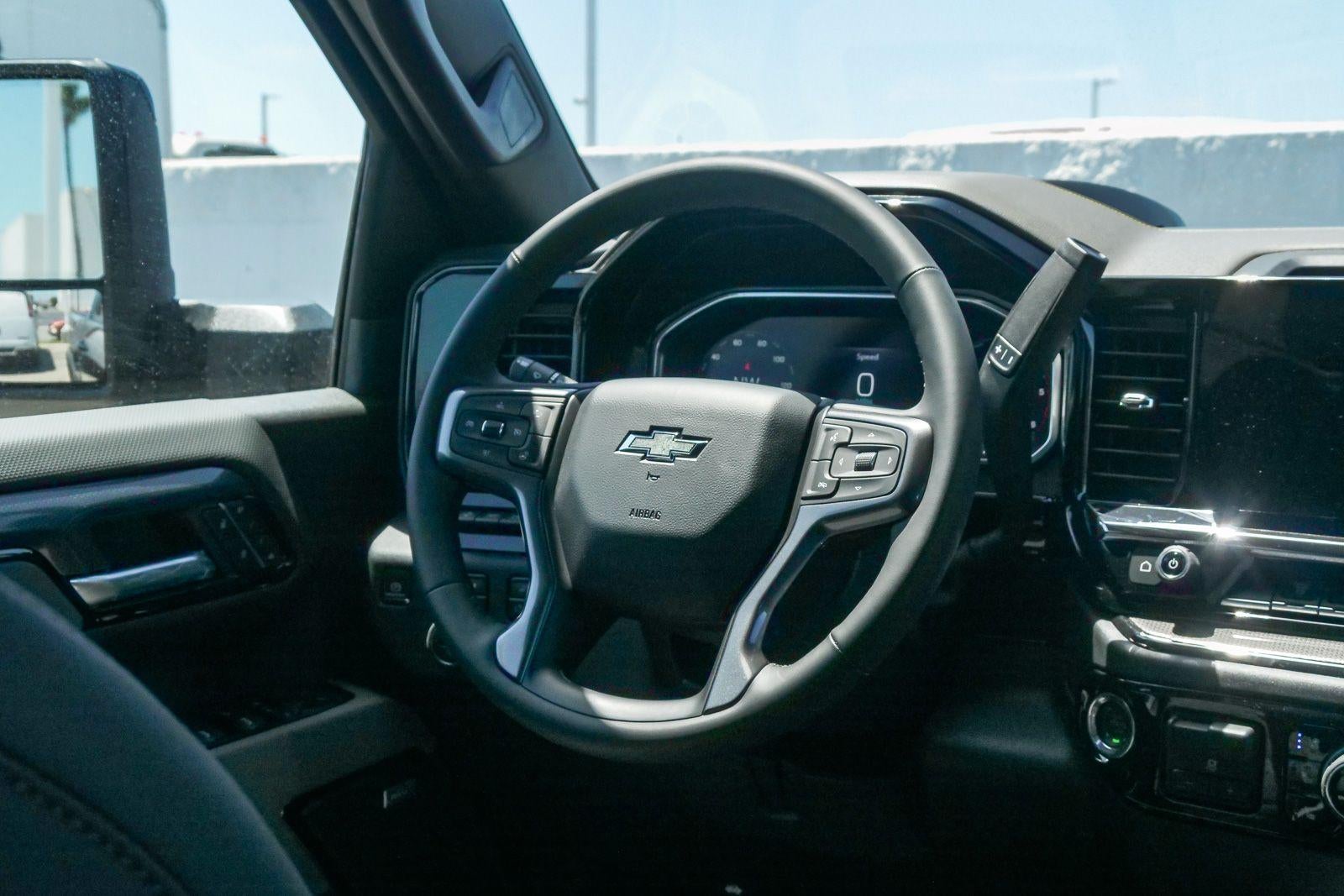2026 Chevrolet Silverado 2500 HD Crew Cab Standard Box 4-Wheel Drive ZR2