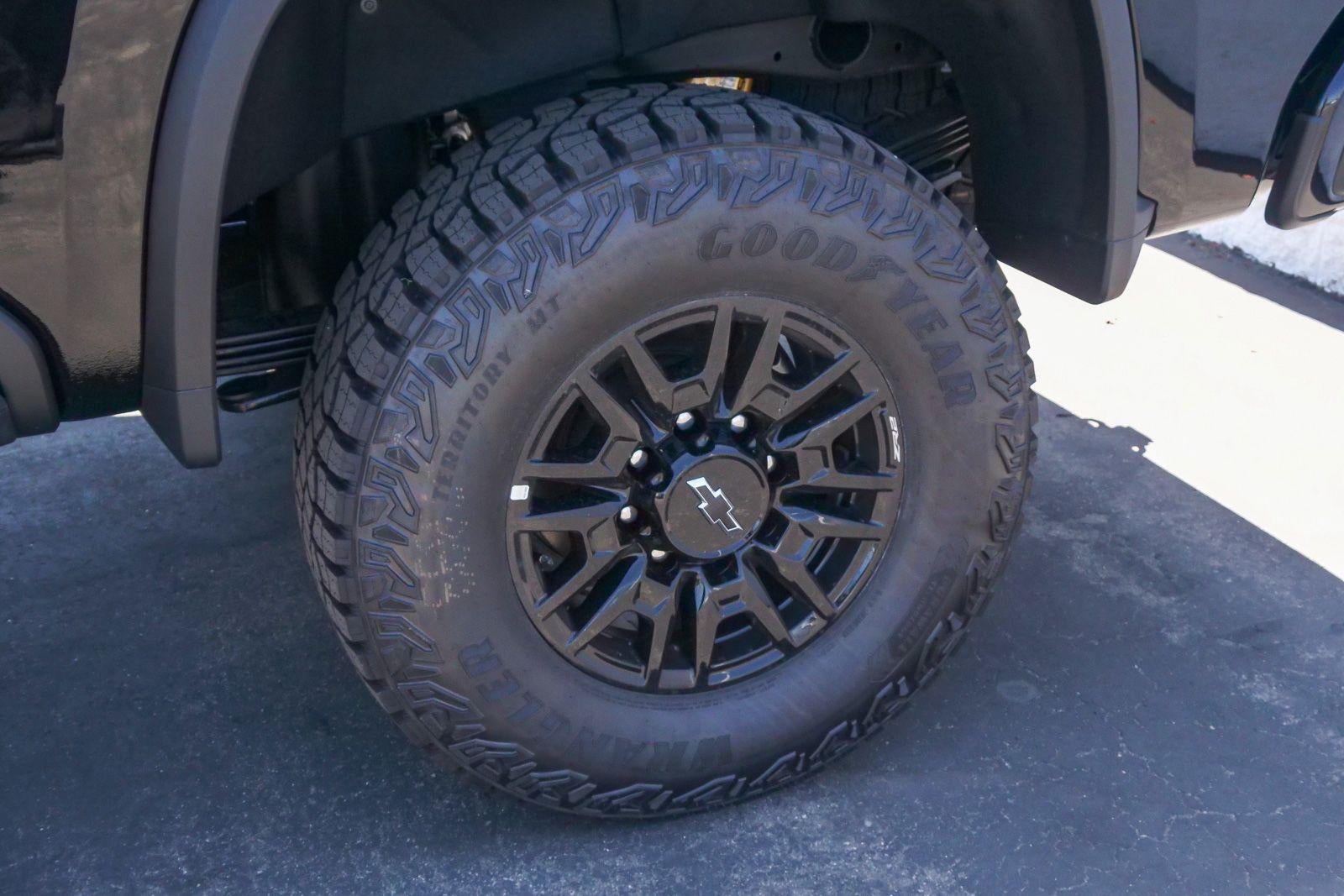 2026 Chevrolet Silverado 2500 HD Crew Cab Standard Box 4-Wheel Drive ZR2