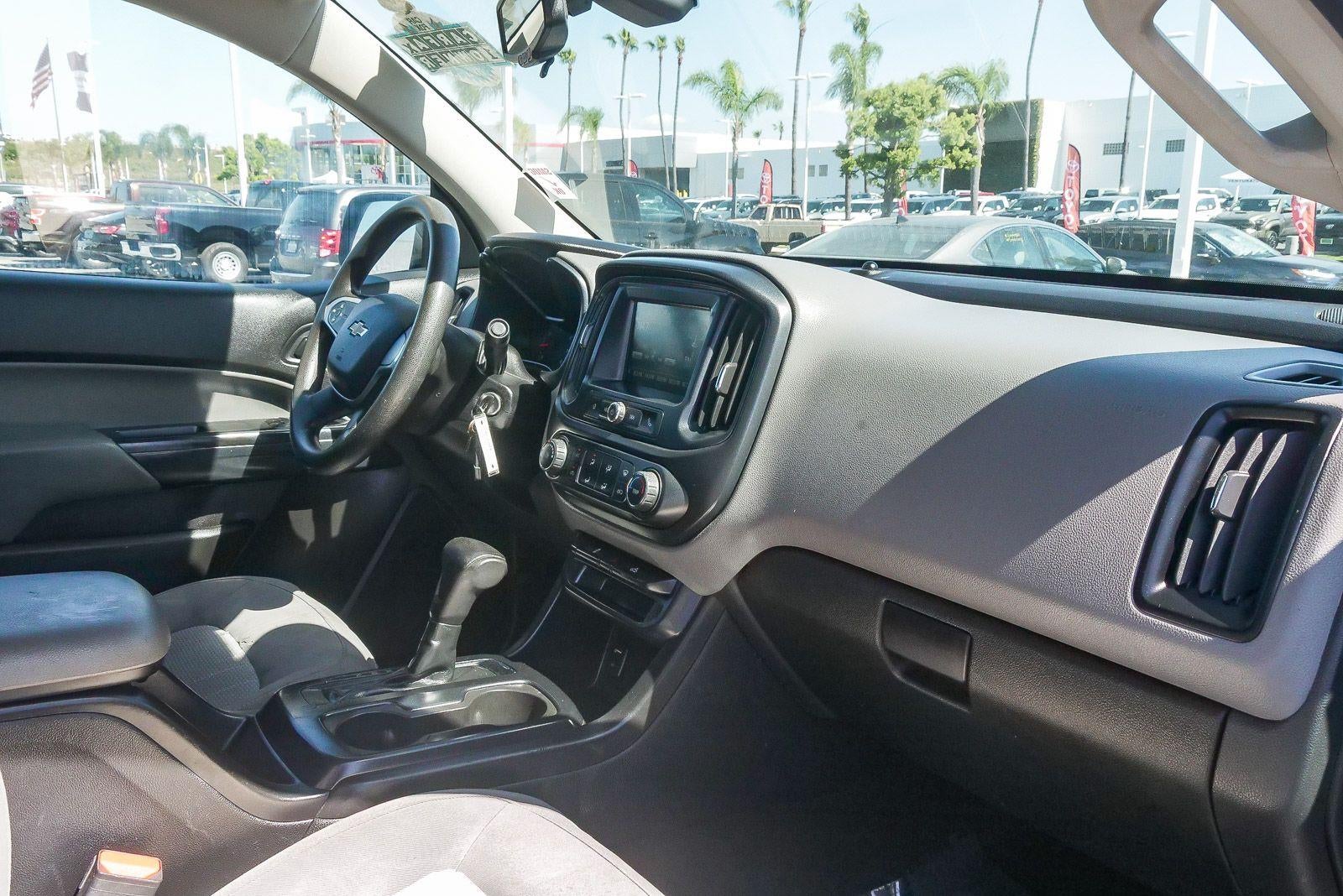 2017 Chevrolet Colorado 2WD WT